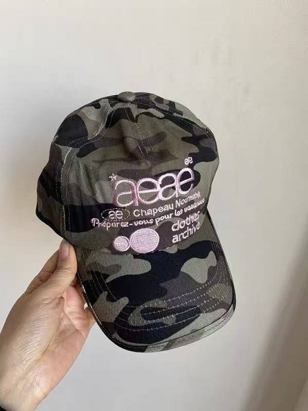 今 話題 の 人気 商品 新品 韓国人気 エーイーエーイー aeae 迷彩刺繍ロゴベースボール 帽子