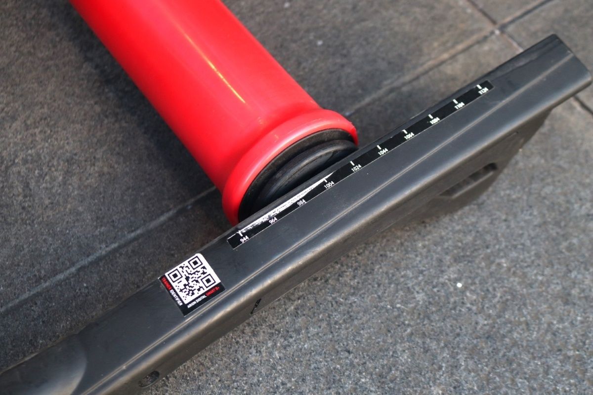 B インタラクティブ