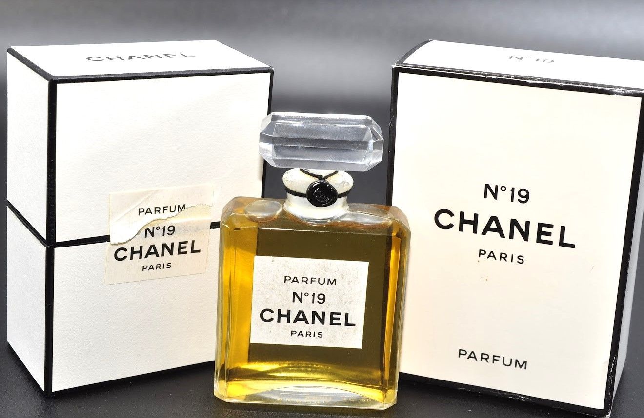 chanel シャネル コレクション 香水 no19 28ml