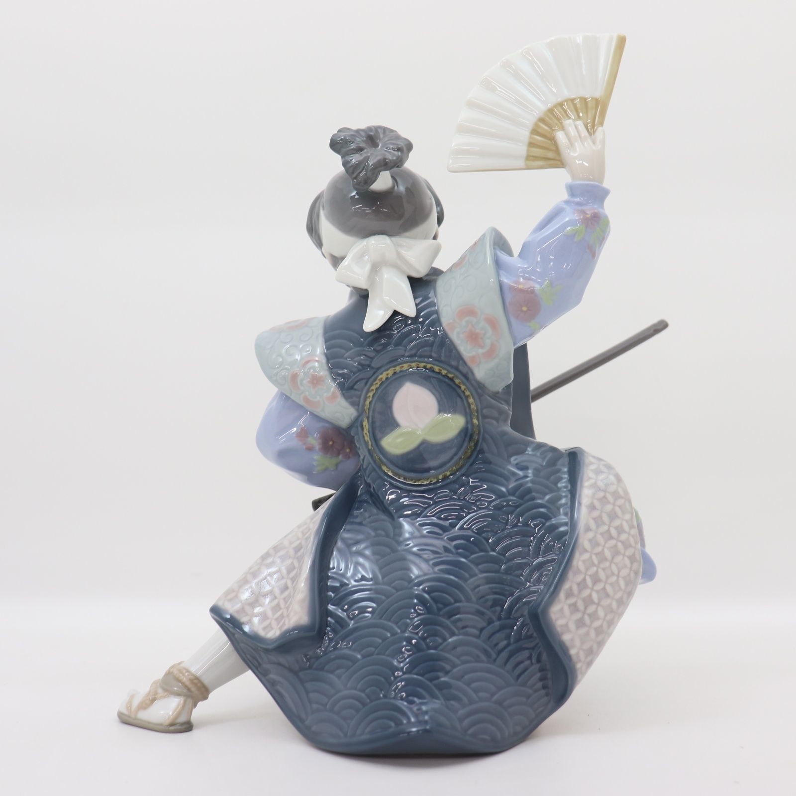 ITXY819YYUEQ LLADRO リヤドロ 世界限定生産3500体 桃太郎 五月