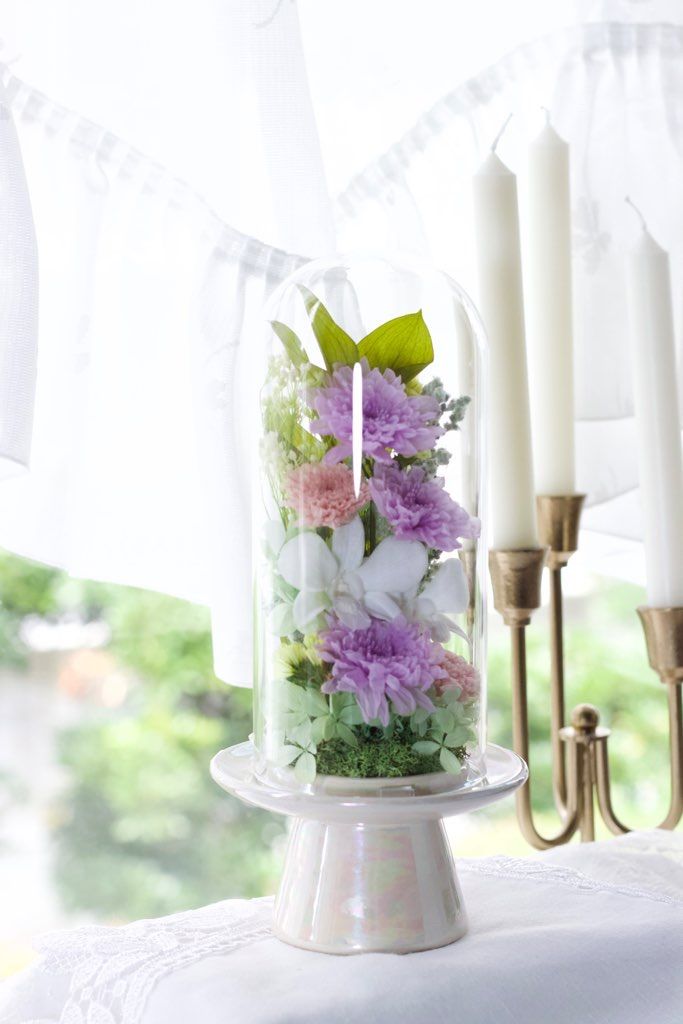 プラシード お供えのお花 パステルカラーの柔らかい色合いが心を和ませるガラスドームタイプの仏花 プリザーブドフラワー ラン 感 Atelier Plumeria