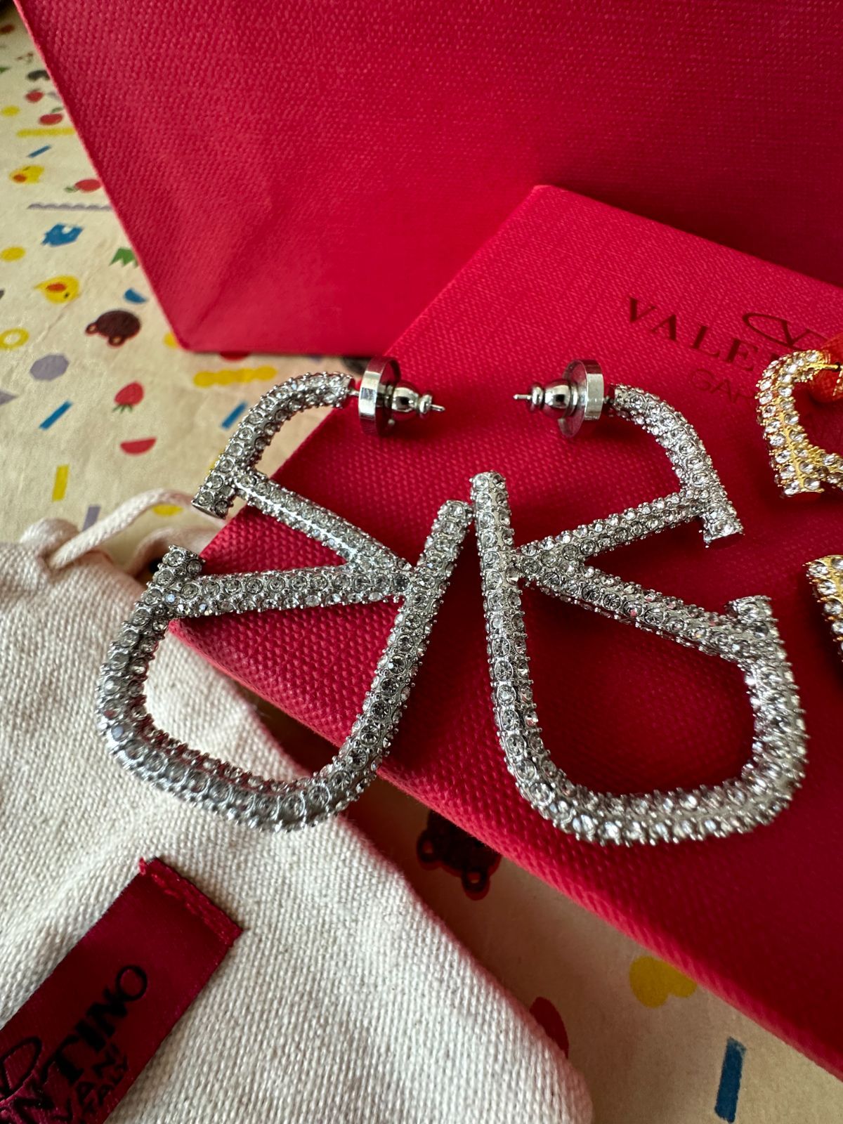 極美品☆ VALENTINO クリスタル ピアス シルバー /ゴールド