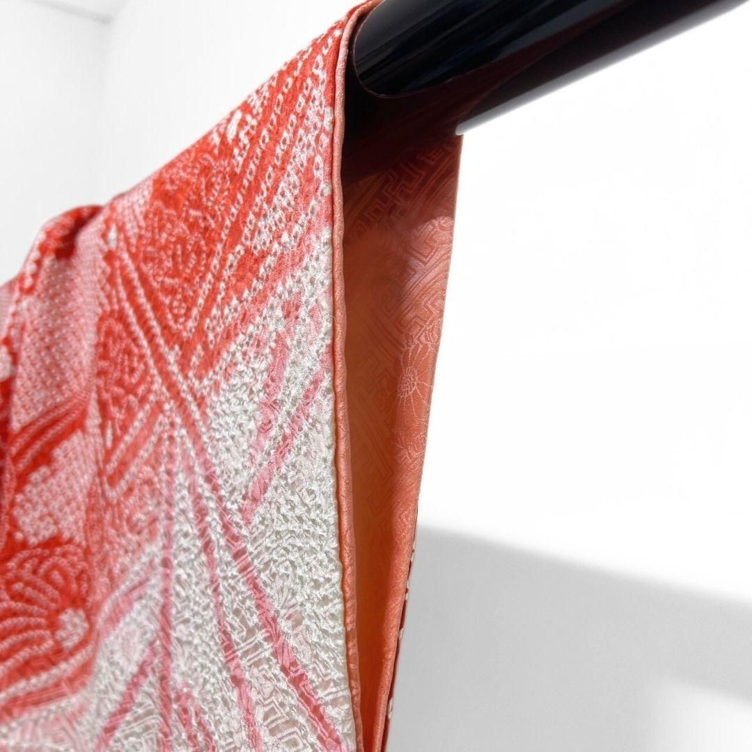 振袖　総絞り　菊花　花模様　紅白　成人式　着物　083a p 振袖 総絞り 菊花 花模様 紅白 成人式 着物 083a p