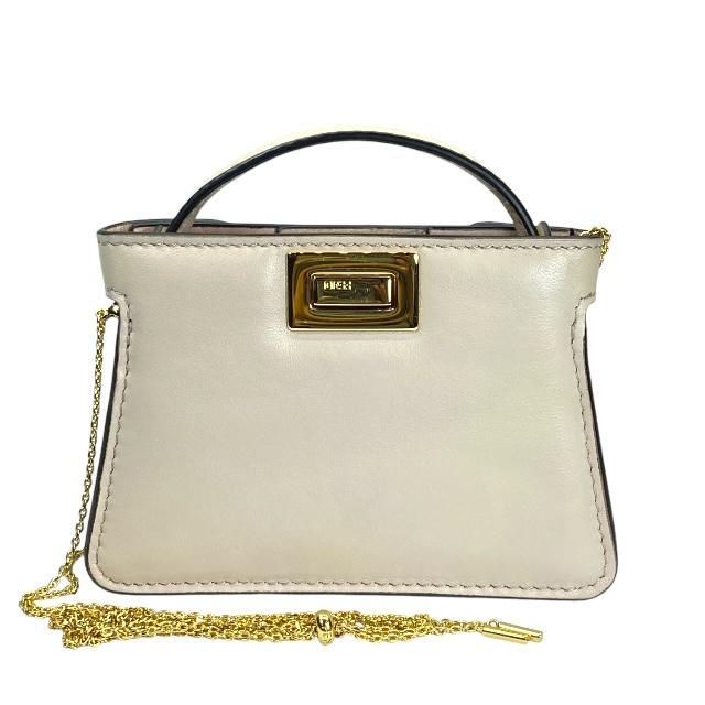 FENDI ナノバゲット チャーム ミニ ショルダー バッグ アイボリー