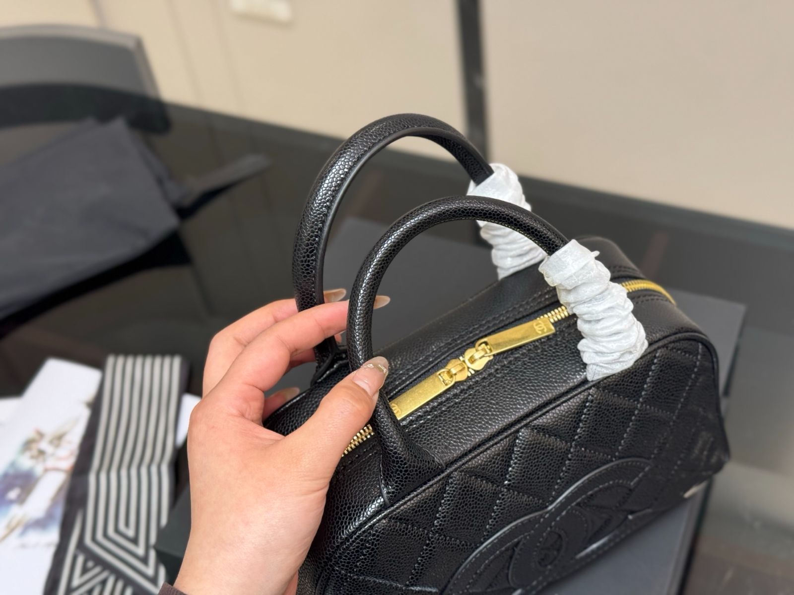 【遊びゴコロが光る♡】CHANEL イヴニングバッグ 今日特価】Chanel Vintage Bowling Bag ヴィンテージ ボウリング