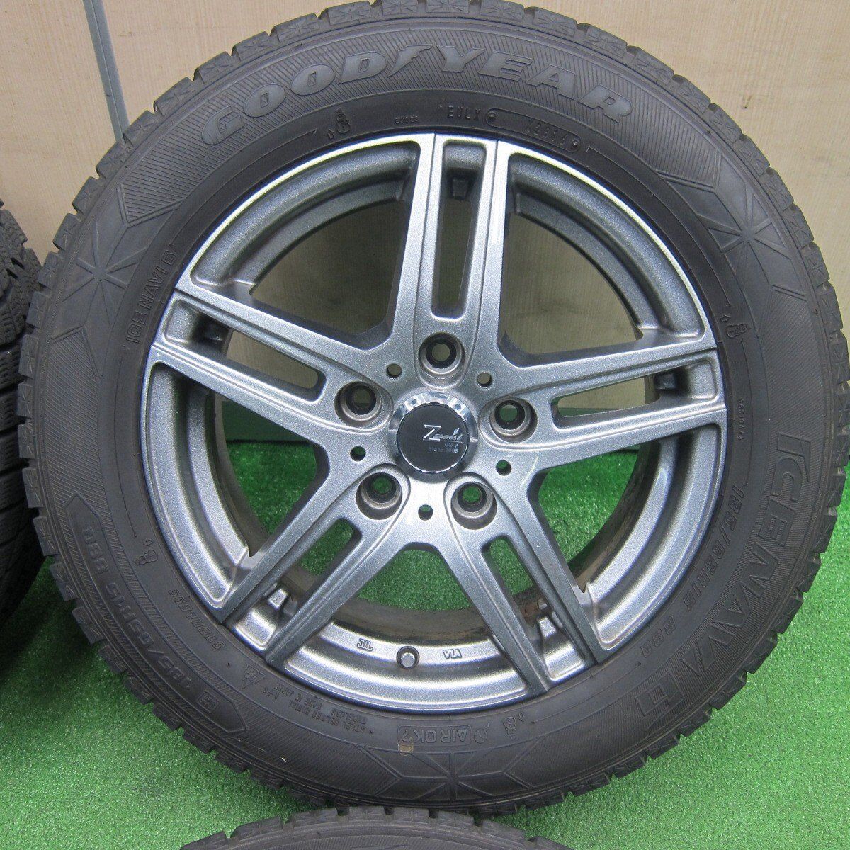 4本価格☆スタッドレス 185/65R15 グッドイヤー アイスナビ6 Zmeist VS 