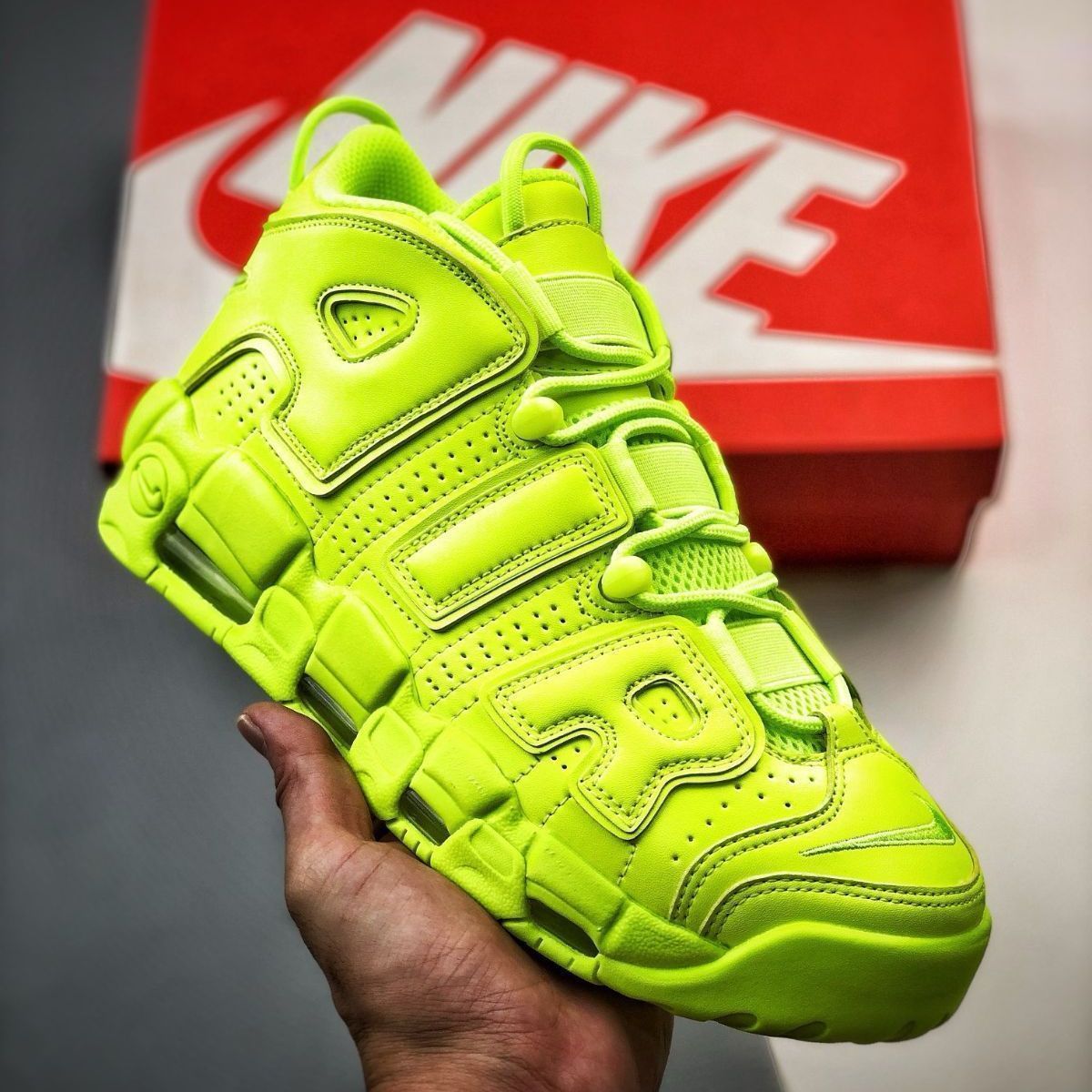 NIKE AIR MORE UPTEMPO VOLT ナイキ エアモアアップテンポ ボルト DX1790-700 - メルカリ