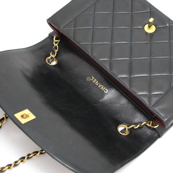 CHANELダイアナフラップ　マトラッセチェーンショルダーバッグ25 CHANEL マトラッセ 25 ダイアナフラップ シングルフラップシングル