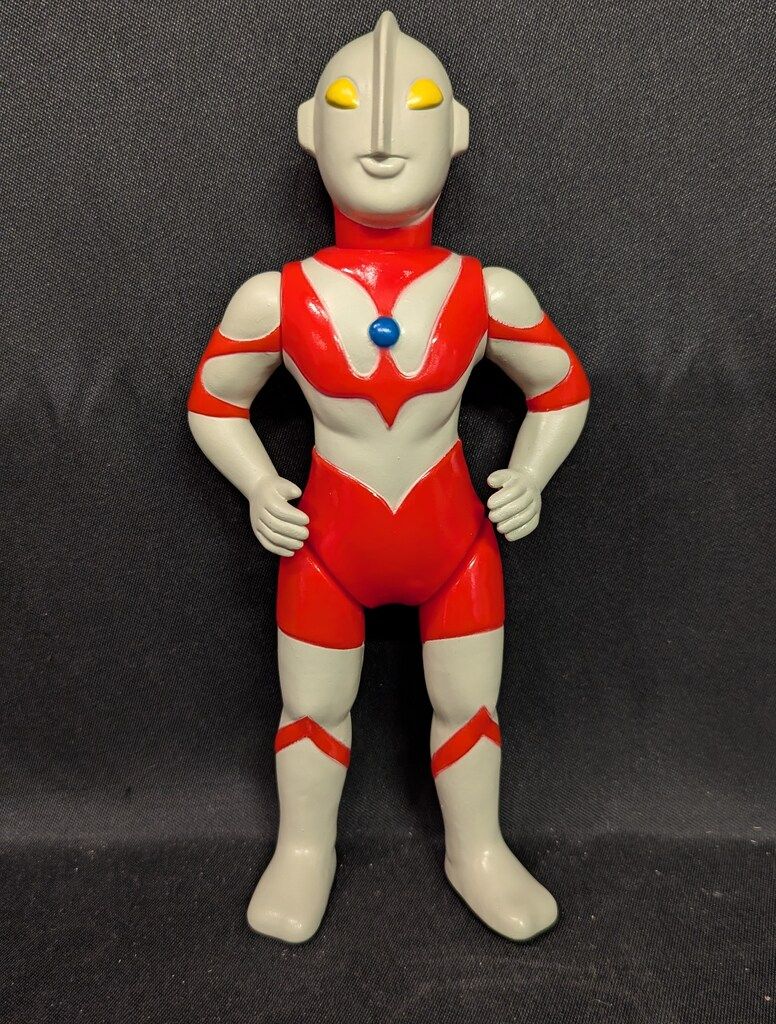 ブルマァク ウルトラマン 伊勢丹限定 黄色目 ウルトラマン ブルマァク ソフビ 三越伊勢丹限定 黄色目タイプ