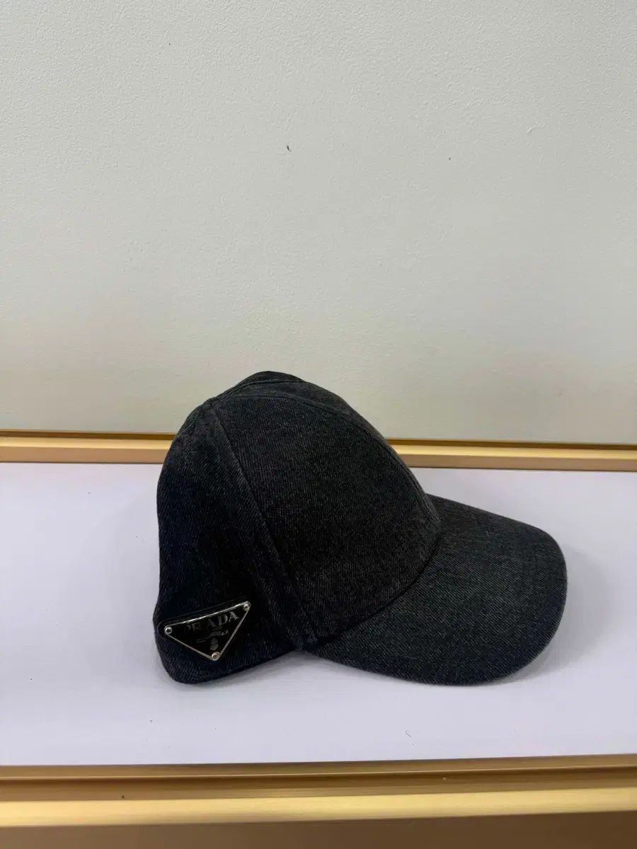 Prada プラダ トライアングルロゴ デニム ボールキャップ 帽子