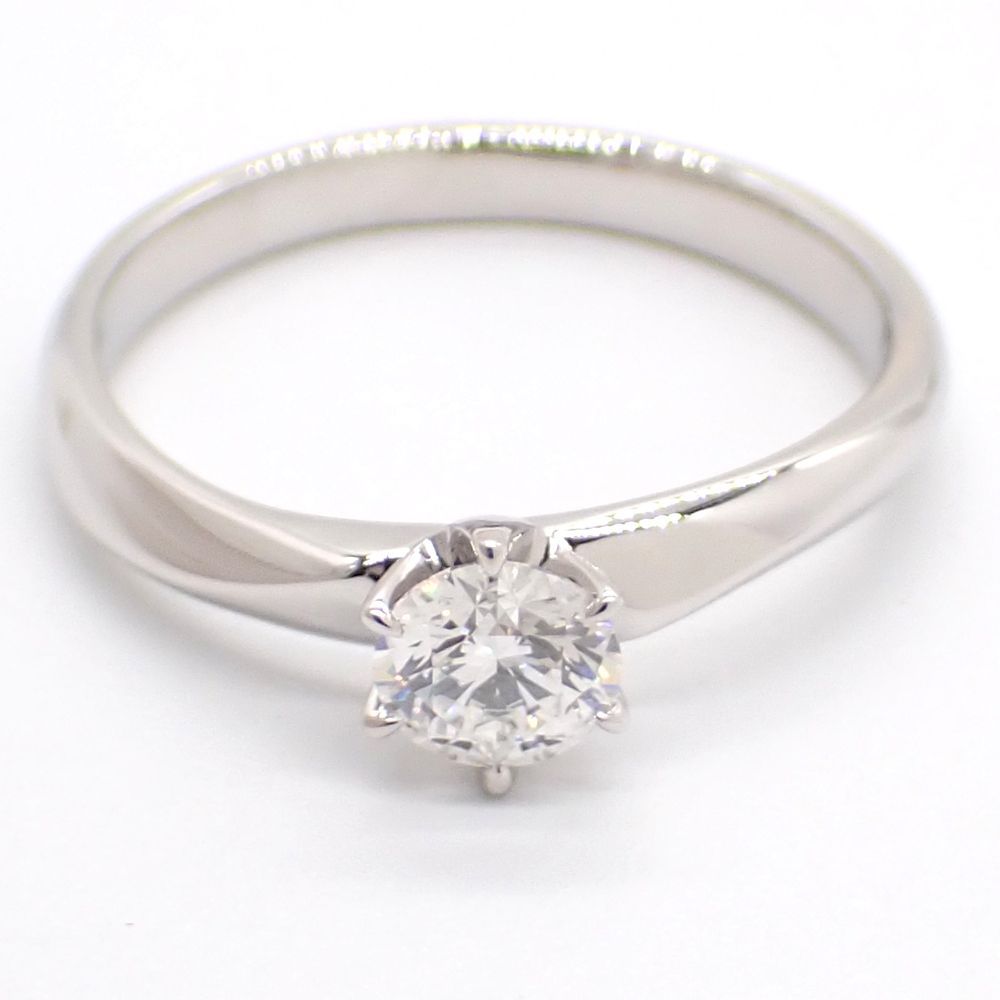 ダイヤモンドリングプラチナPT900 鑑定書付き0.35ct 縦爪