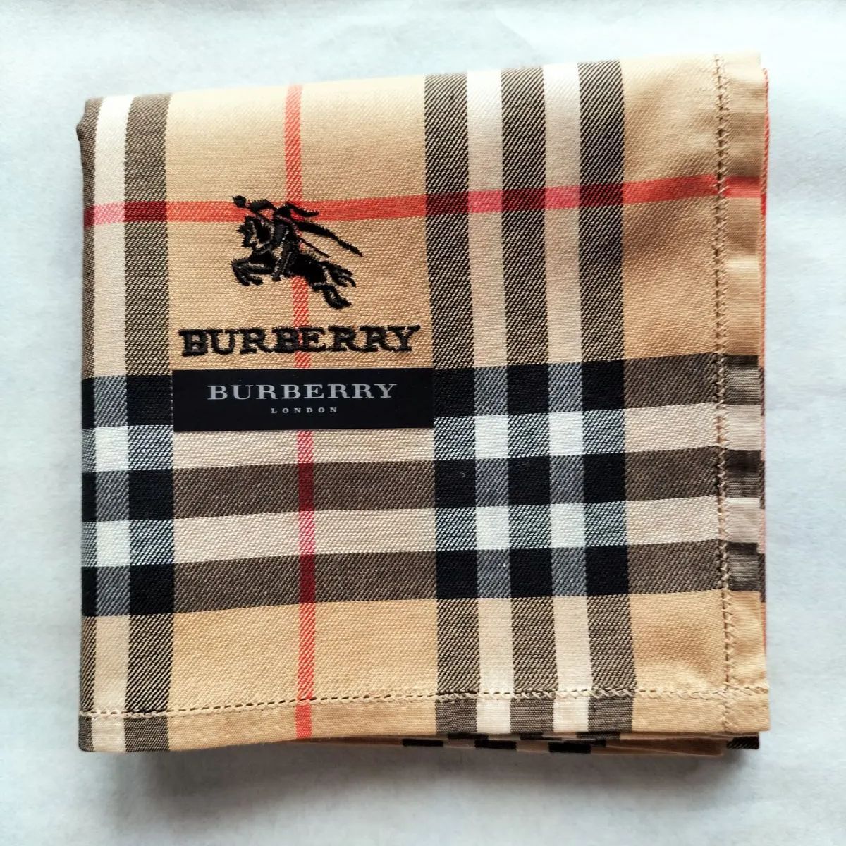 BURBERRY ハンカチ - 小物 BURBERRY ハンカチ - 小物