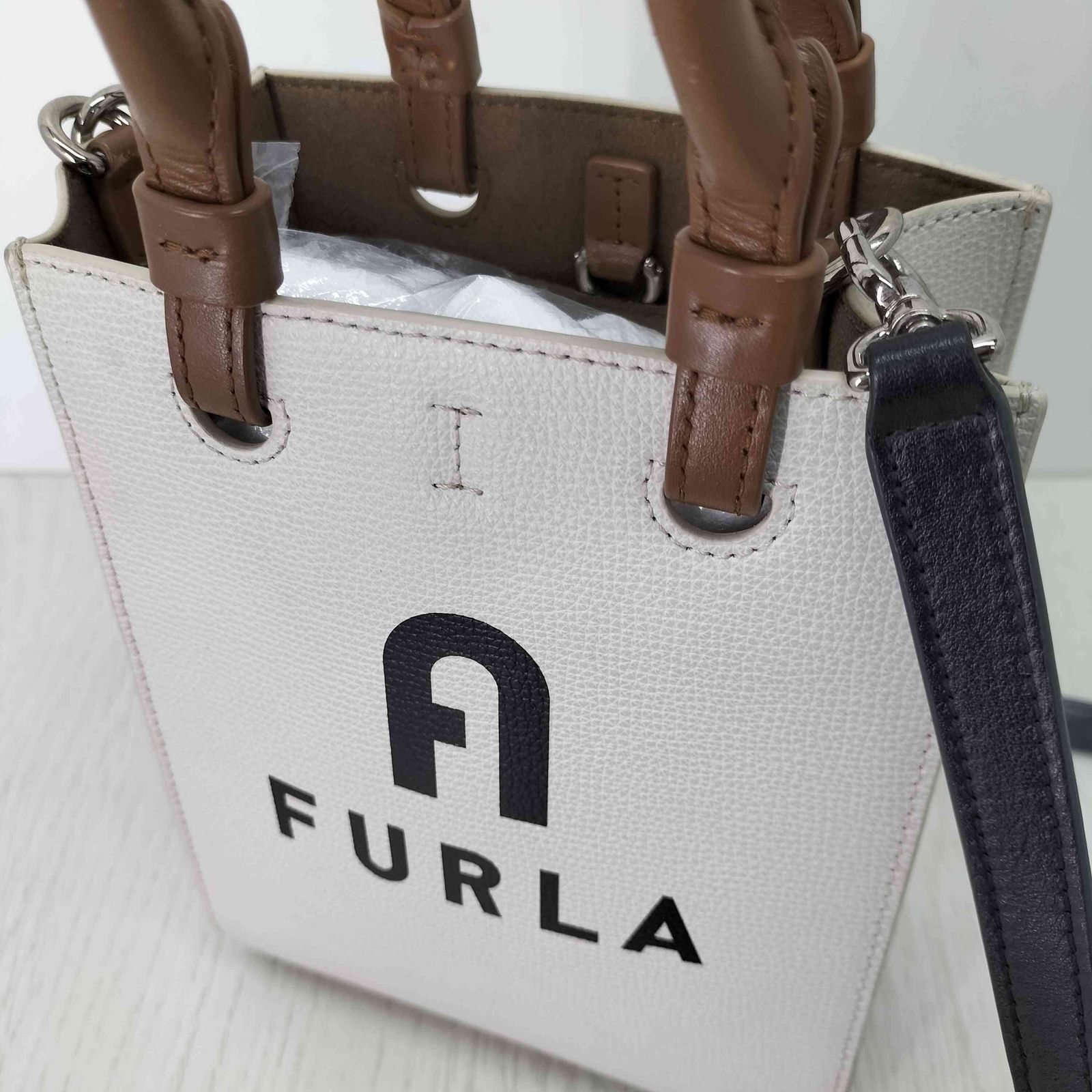 ★ FURLA ★ VARSITY STYLE Mini Tote【完売前に!】 FURLA FURLA VARSITY STYLE MINI TOTE | Black Women's Handbag