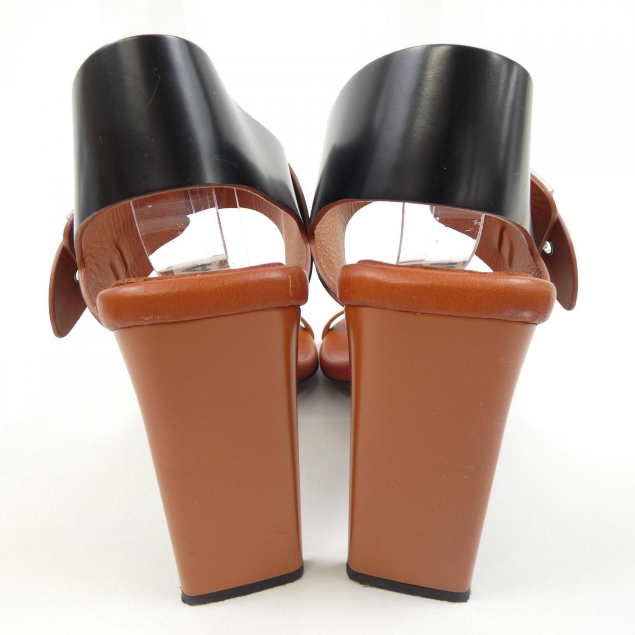 Acne Studios サンダル ベージュ系 0450325Y0027 Acne Studios サンダル レディース 【古着】【中古】【送料無料