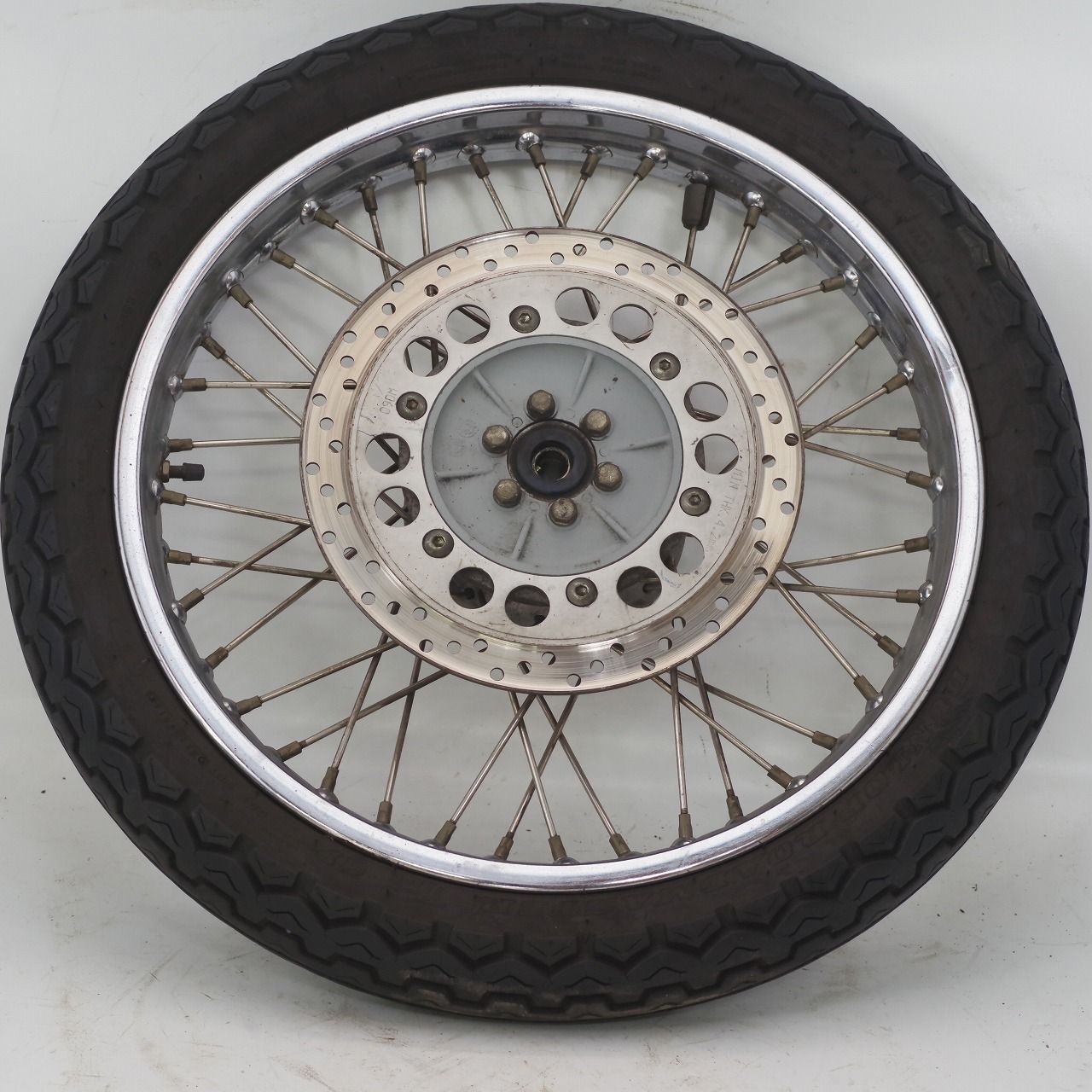 ロイヤルエンフィールド アーミー FホイールASSY 1.85×18 ダンロップ ロードマスターTT100 GP90|90-18 タイヤ製造16年40週