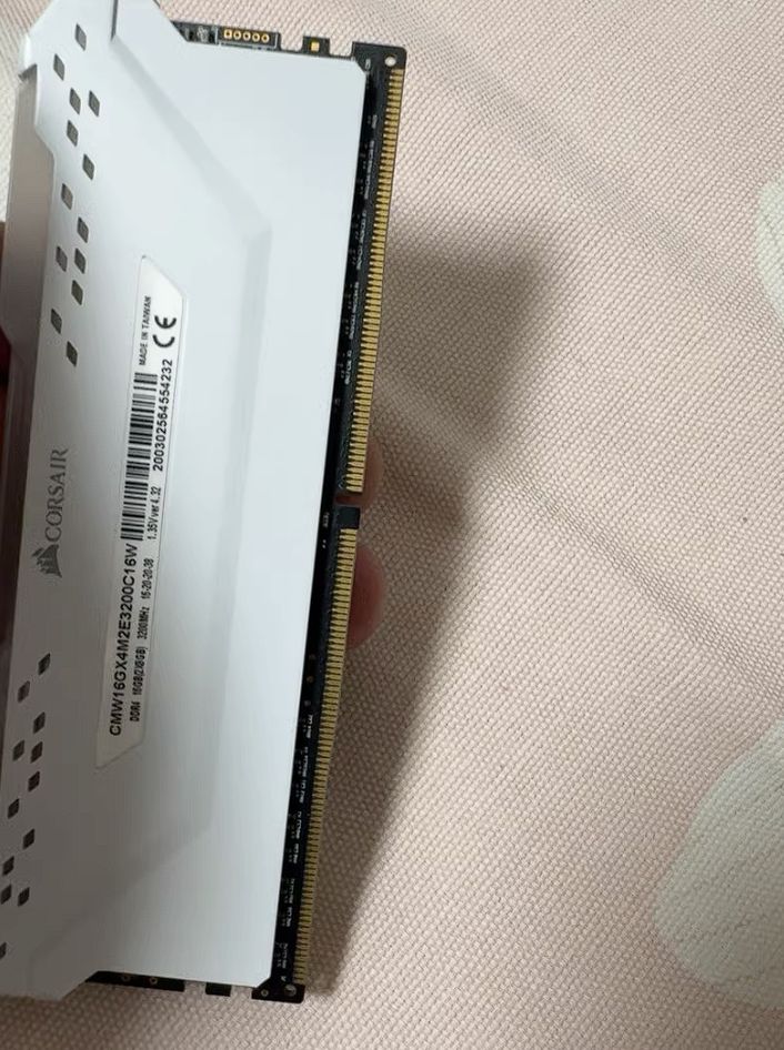 ゲーミングPCメモリ 16GB
