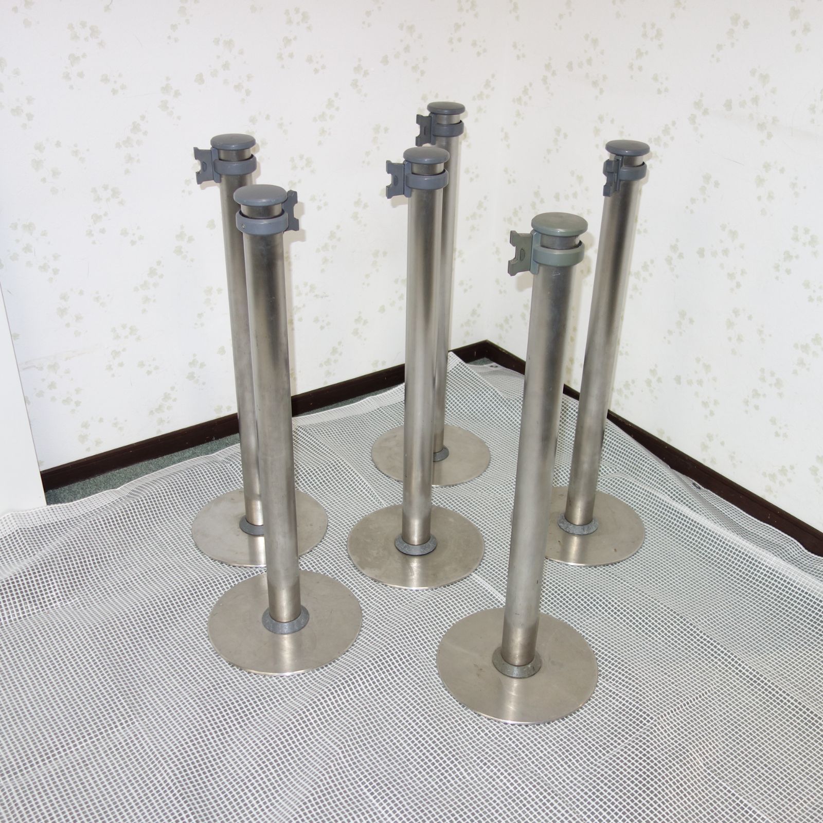 ６本セット オカムラ ベルトパーテーション ステンレス製 アパレル店舗 雑貨店舗 什器 展示台 S120