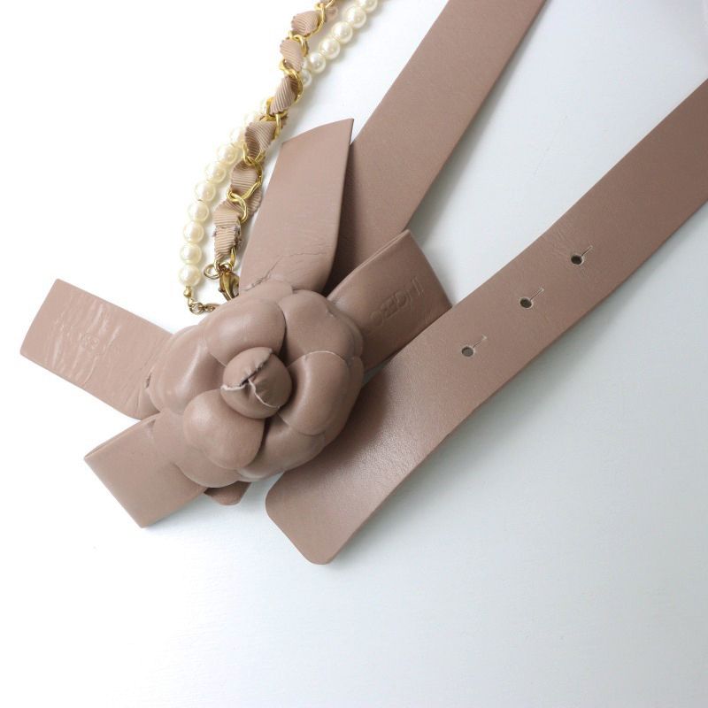 美品 インゲボルグ INGEBORG パール装飾付き カメリアモチーフ