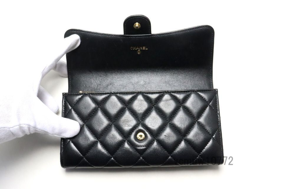 希少美中古□CHANEL 29番台 マトラッセ GD金具 レザー 2つ折り長財布  