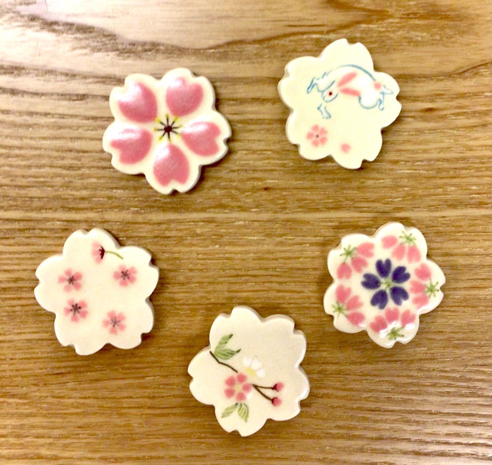 清水焼・陶泉窯 桜の絵変わり箸置5個セット - メルカリ