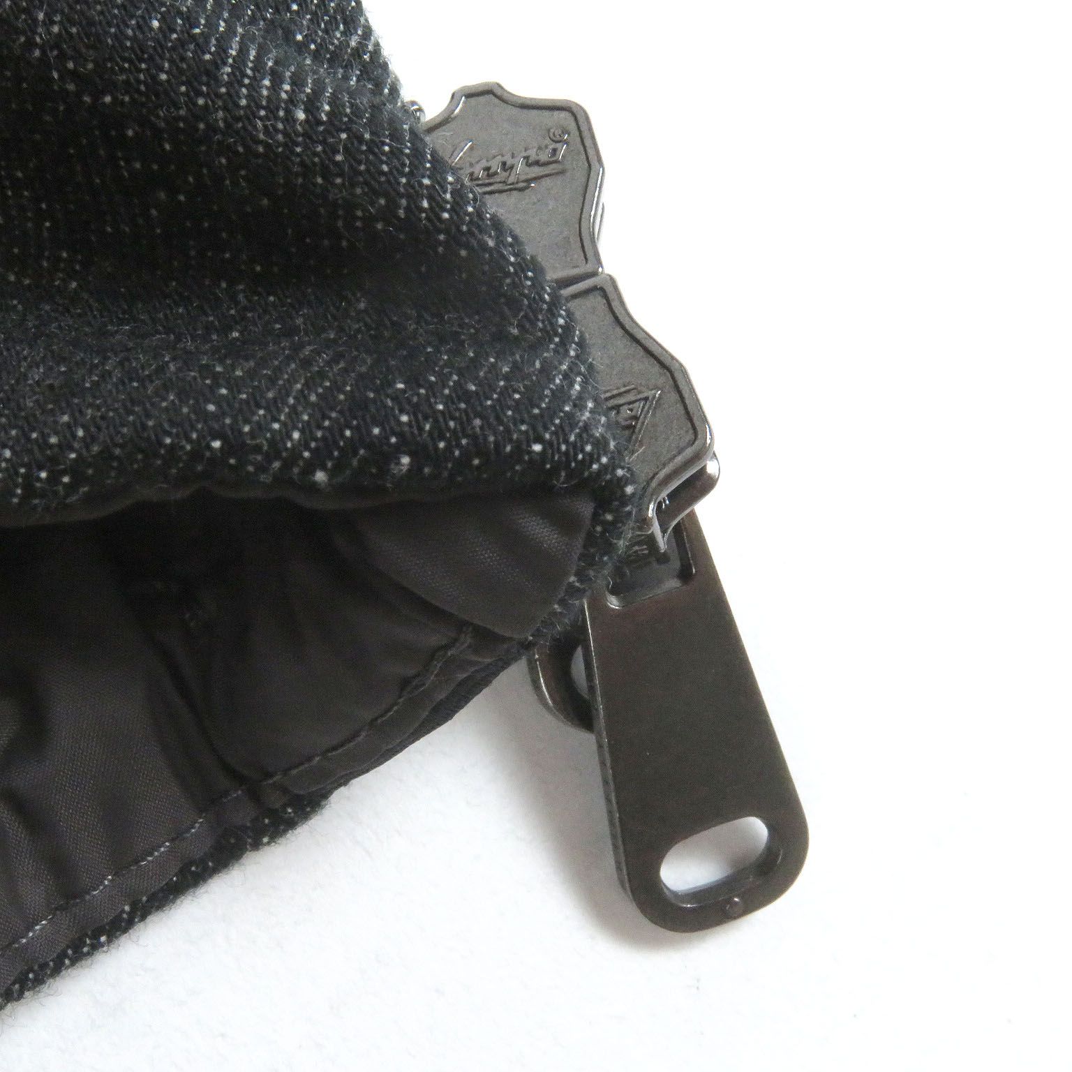 フード入り ビジュー装飾