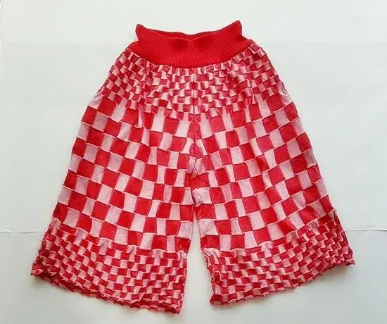 ISSEY MIYAKE（キュロット）のフリマアイテム一覧