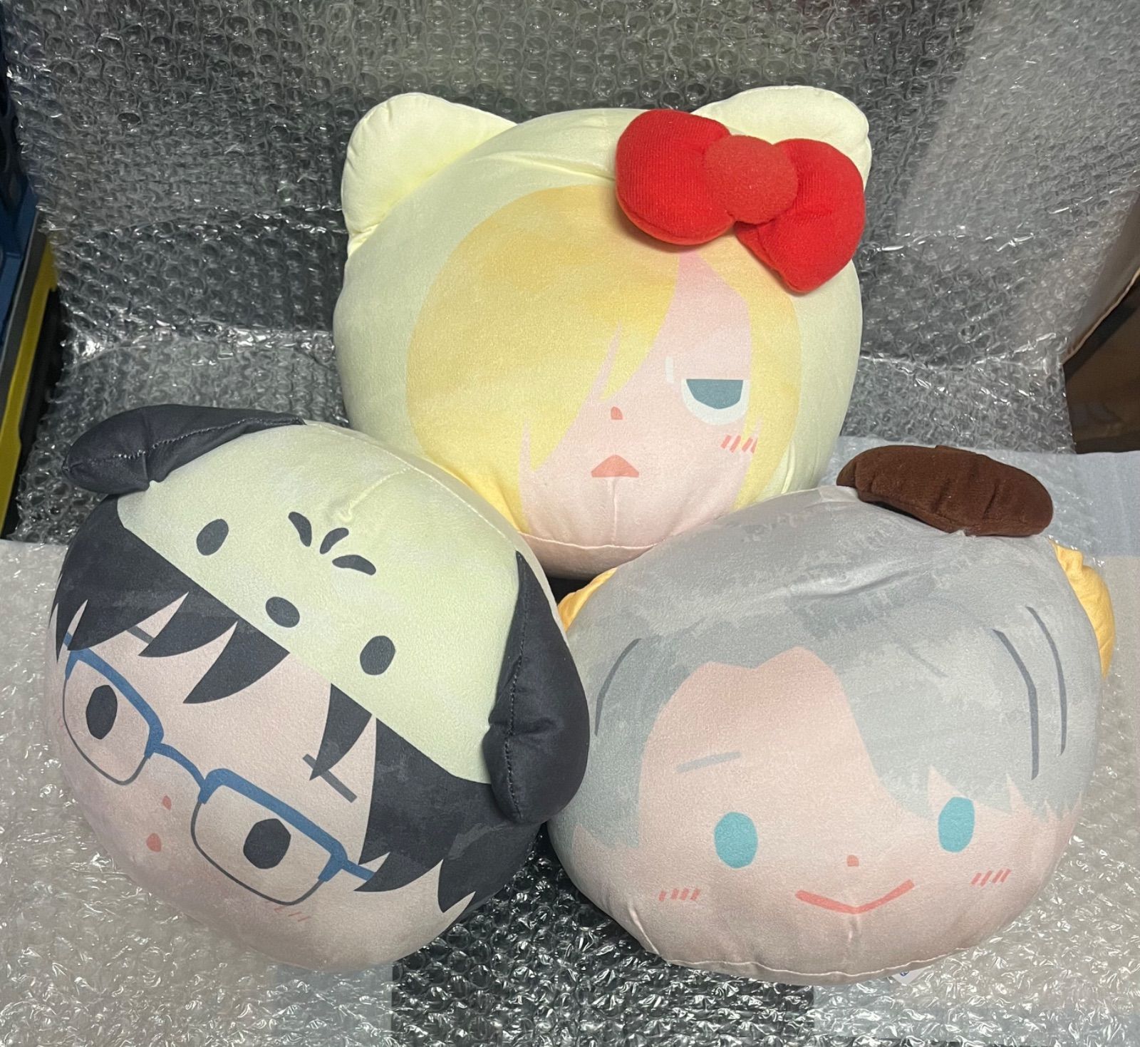 ユーリ!!! on ICE Sanrio characters まるっこぬいぐるみ 全種