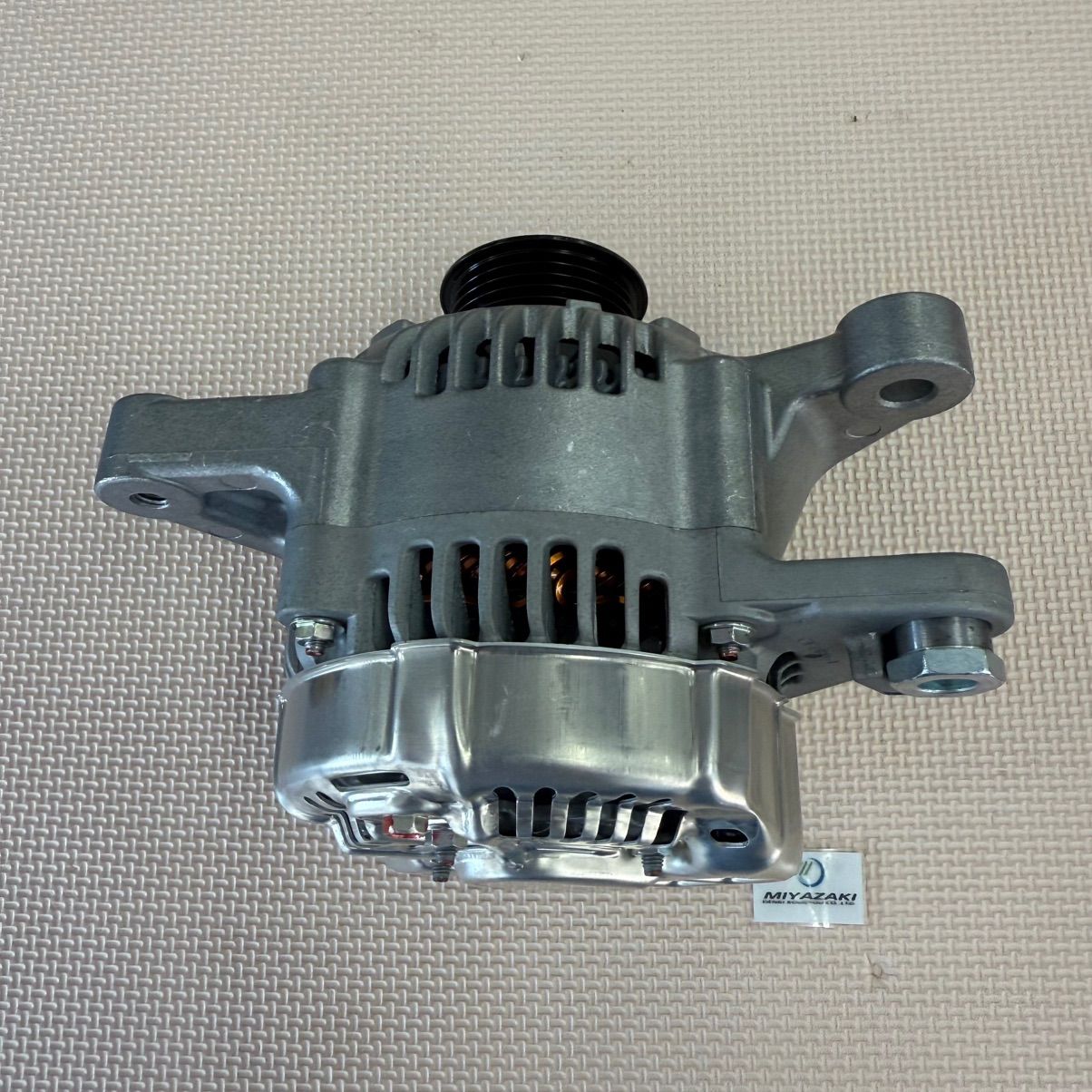 DENSO デンソー オルタネータ メーカーリビルト品 トヨタ ダイナ