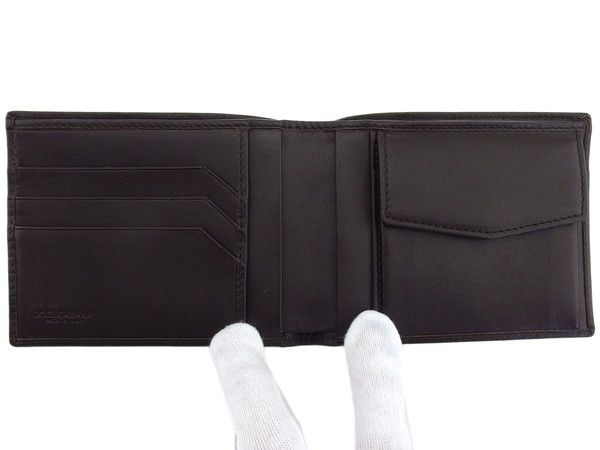 ダークブラウン×ゴールド