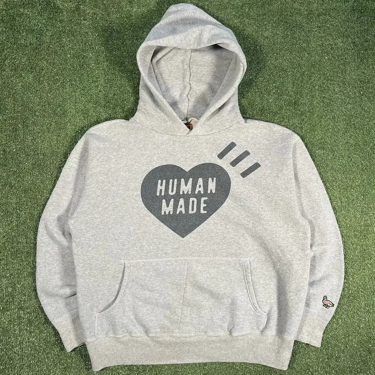 Human Made ハートロゴ Tシャツ グレー Human Made ハートロゴ Tシャツ グレー