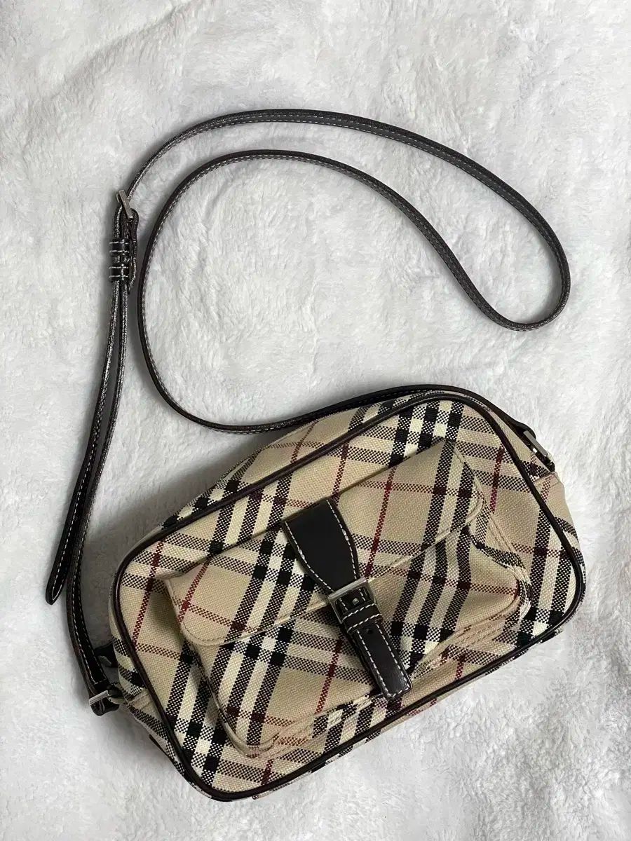Burberry バーバリー ブルーラベル ヴィンテージ チェック クロスバッグ