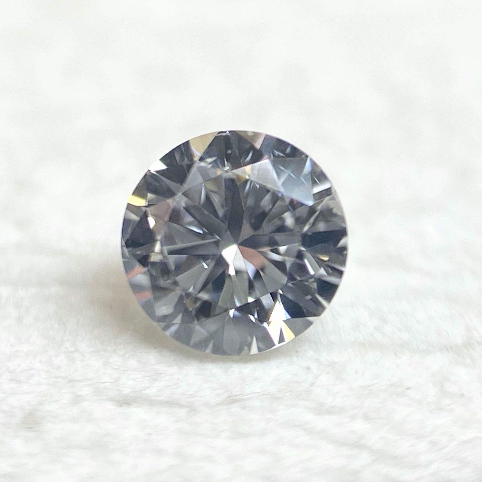 0.113ct FAINT,GRAY,SI1 ラウンド グレーダイヤモンドルース - メルカリ