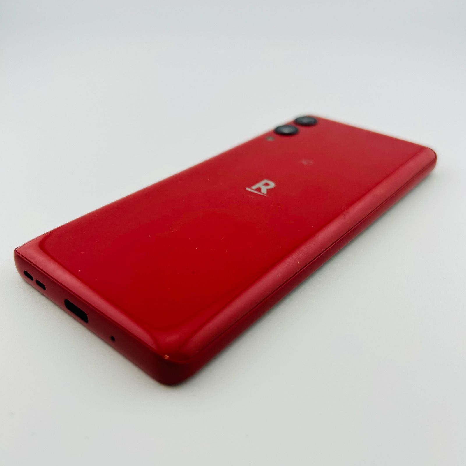 レッドフリップケース付きRakuten Hand 5G クリムゾンレッド バッテリー良好 Rakuten Hand 5G P780 128GB クリムゾンレッド