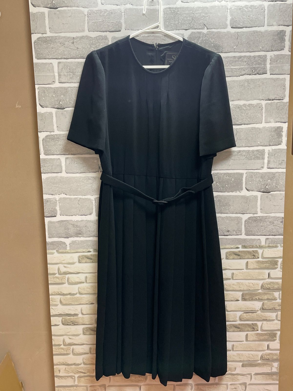 【極美品】東京ソワール　Apploberry　ロングワンピース　13号 新品＞東京ソワールブラックフォーマル13号ロングジャケット