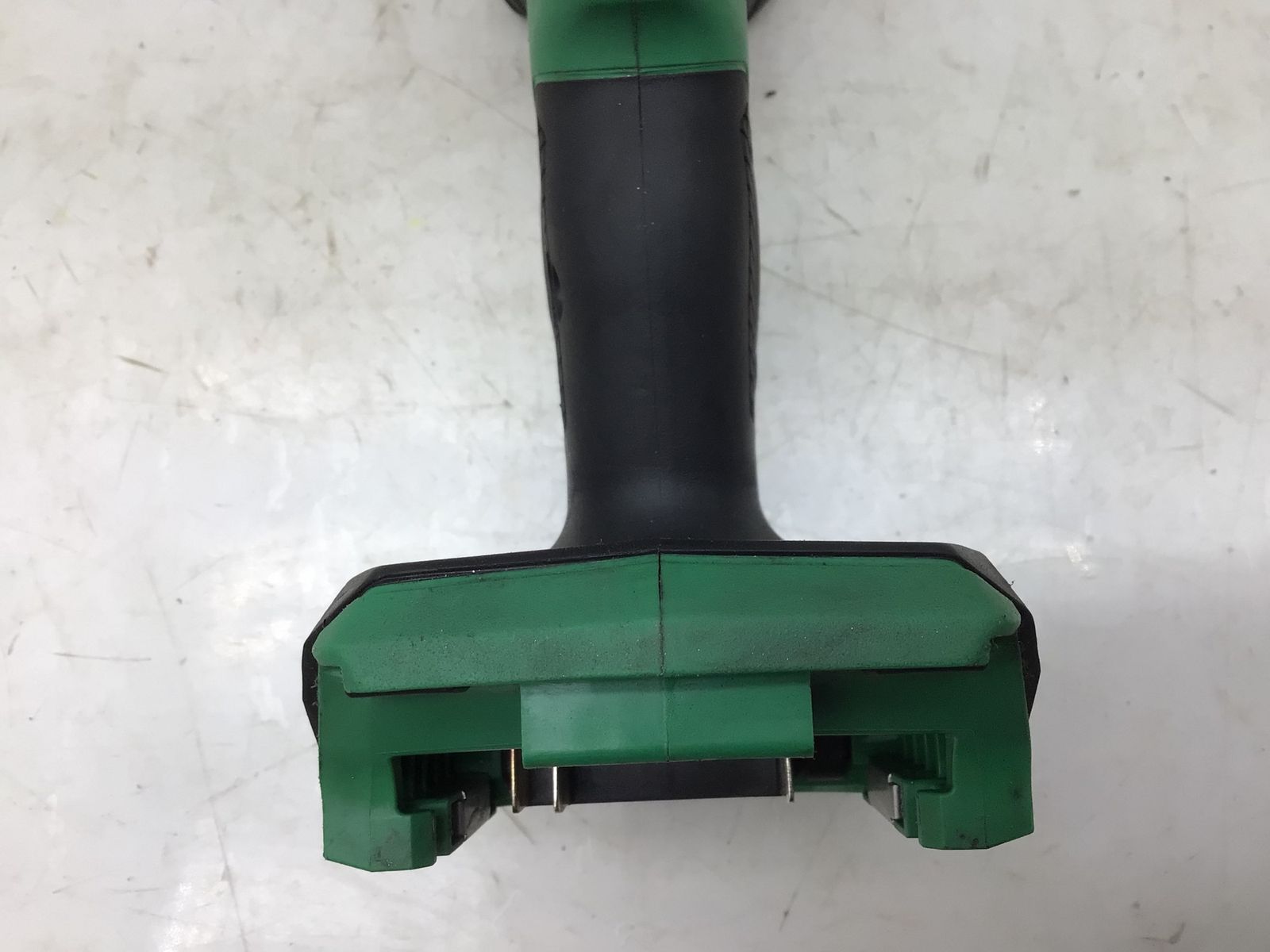 コードレスインパクトレンチ