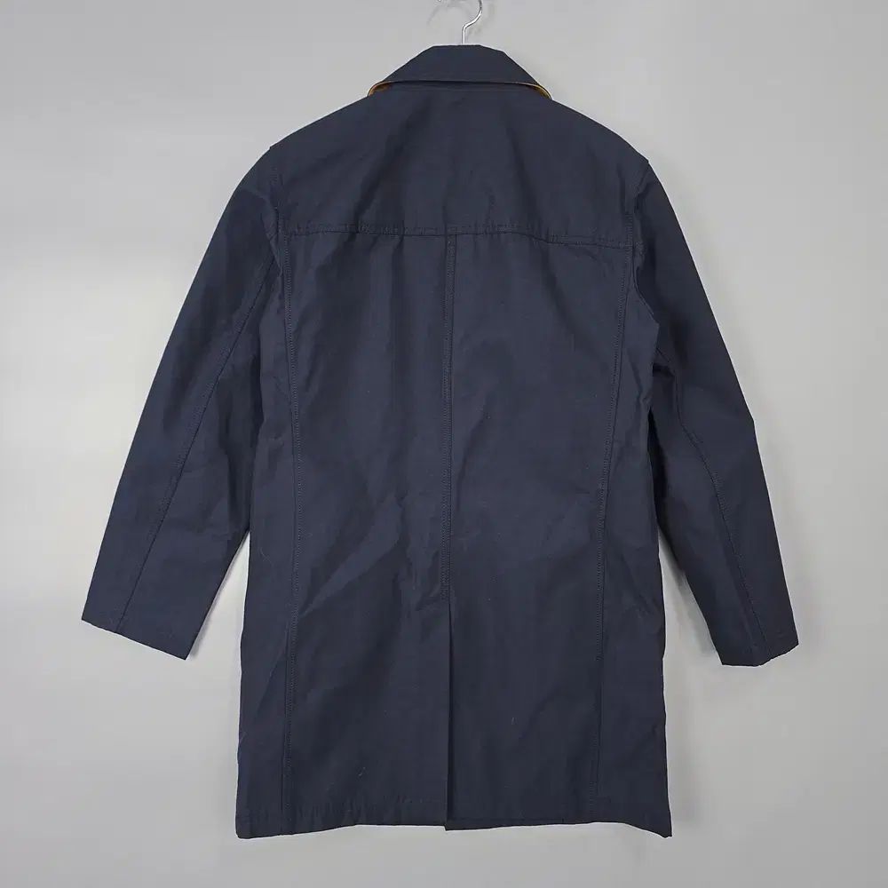 トレンチコート