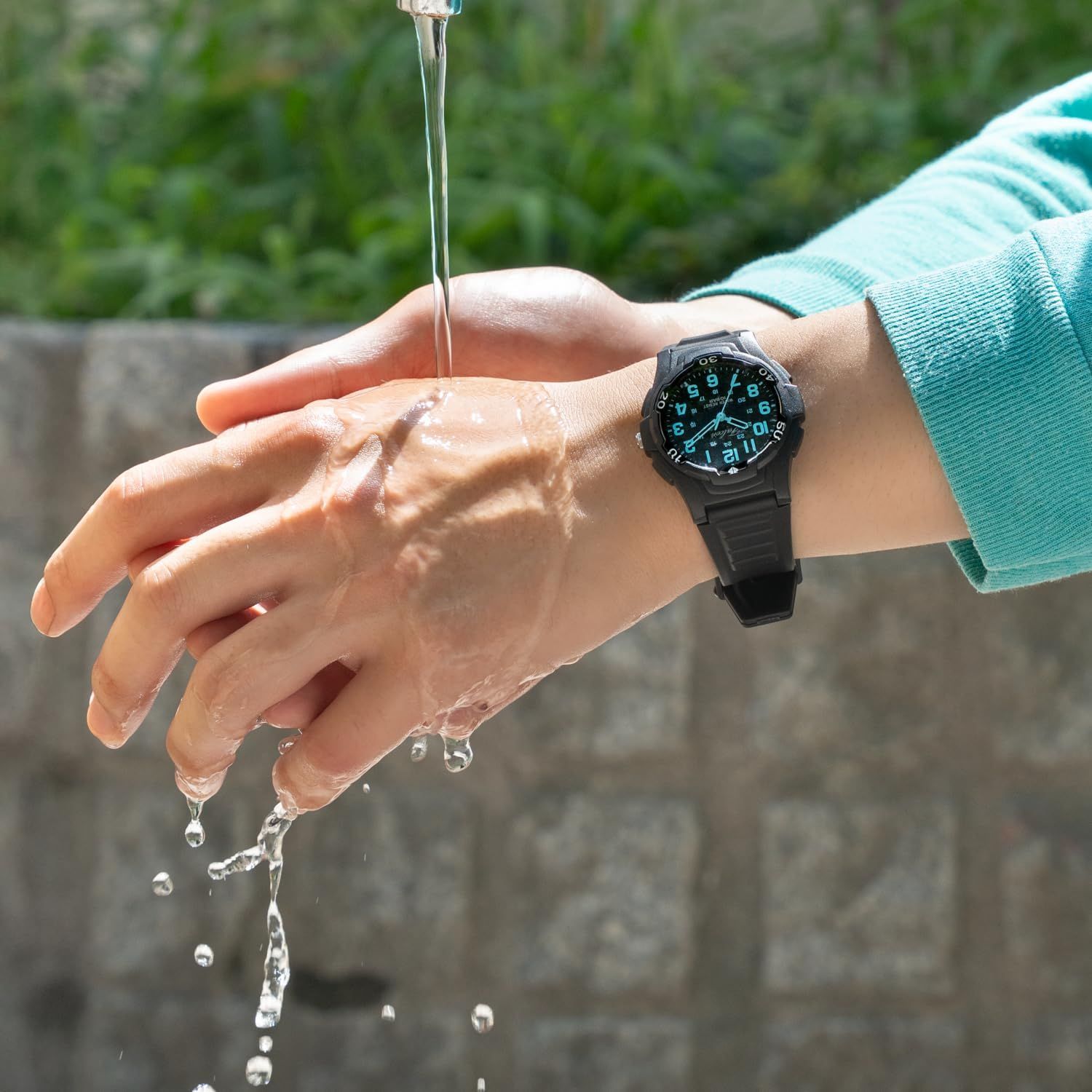 腕時計 アナログ 10気圧防水 Falcon キューアンドキュー ファルコン ブラック