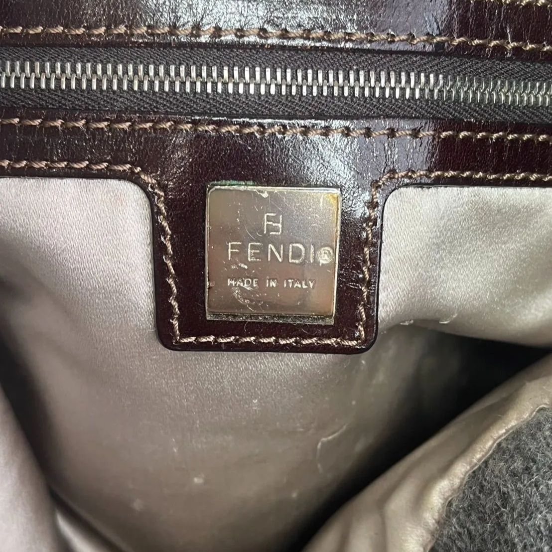 FENDI フェンディ ウール レザー ショルダーバッグ - メルカリ