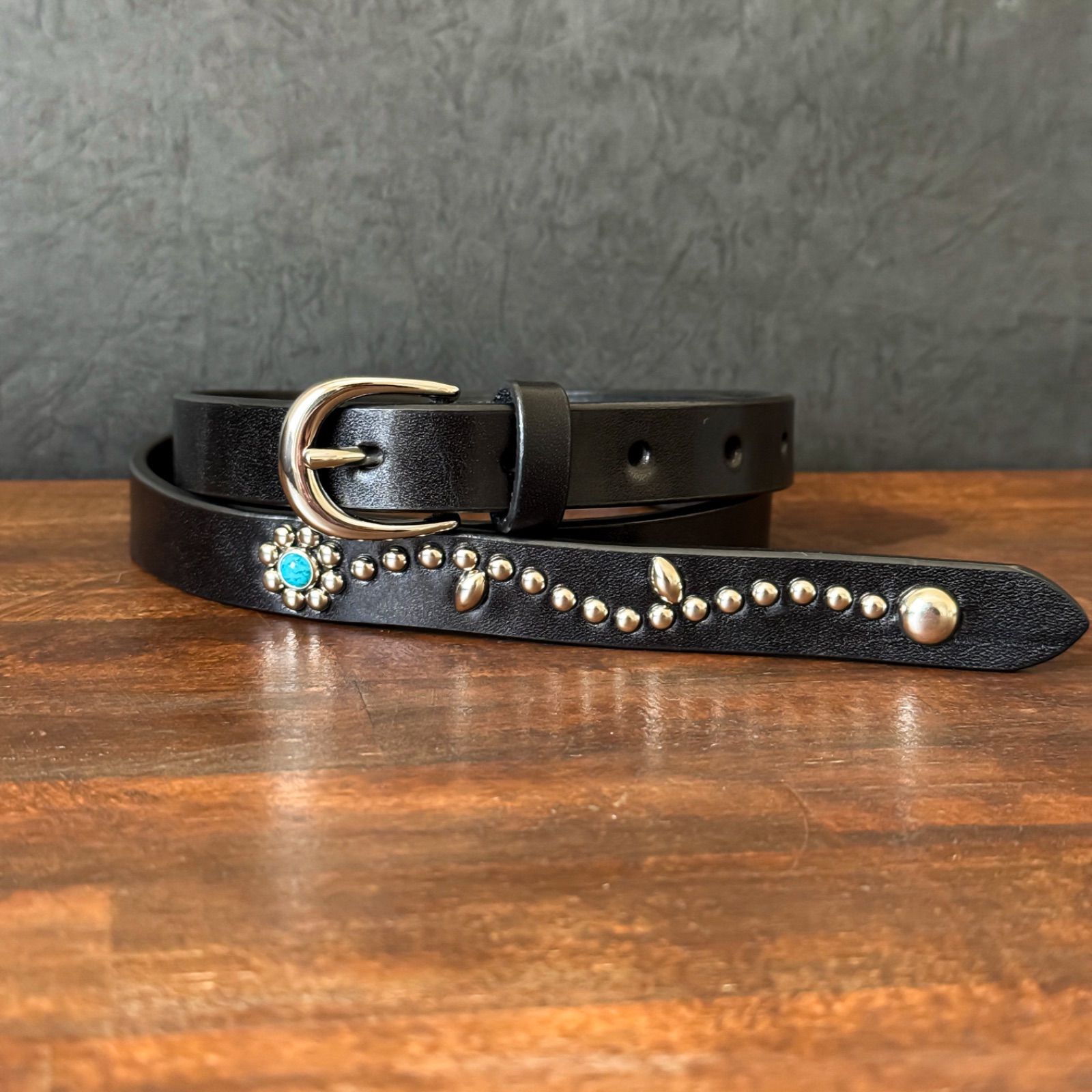 Jinスタッズナローベルトブラックフラワー➕ビンテージ Jinスタッズナローベルトブラックフラワー➕ニッケル （スタッズ