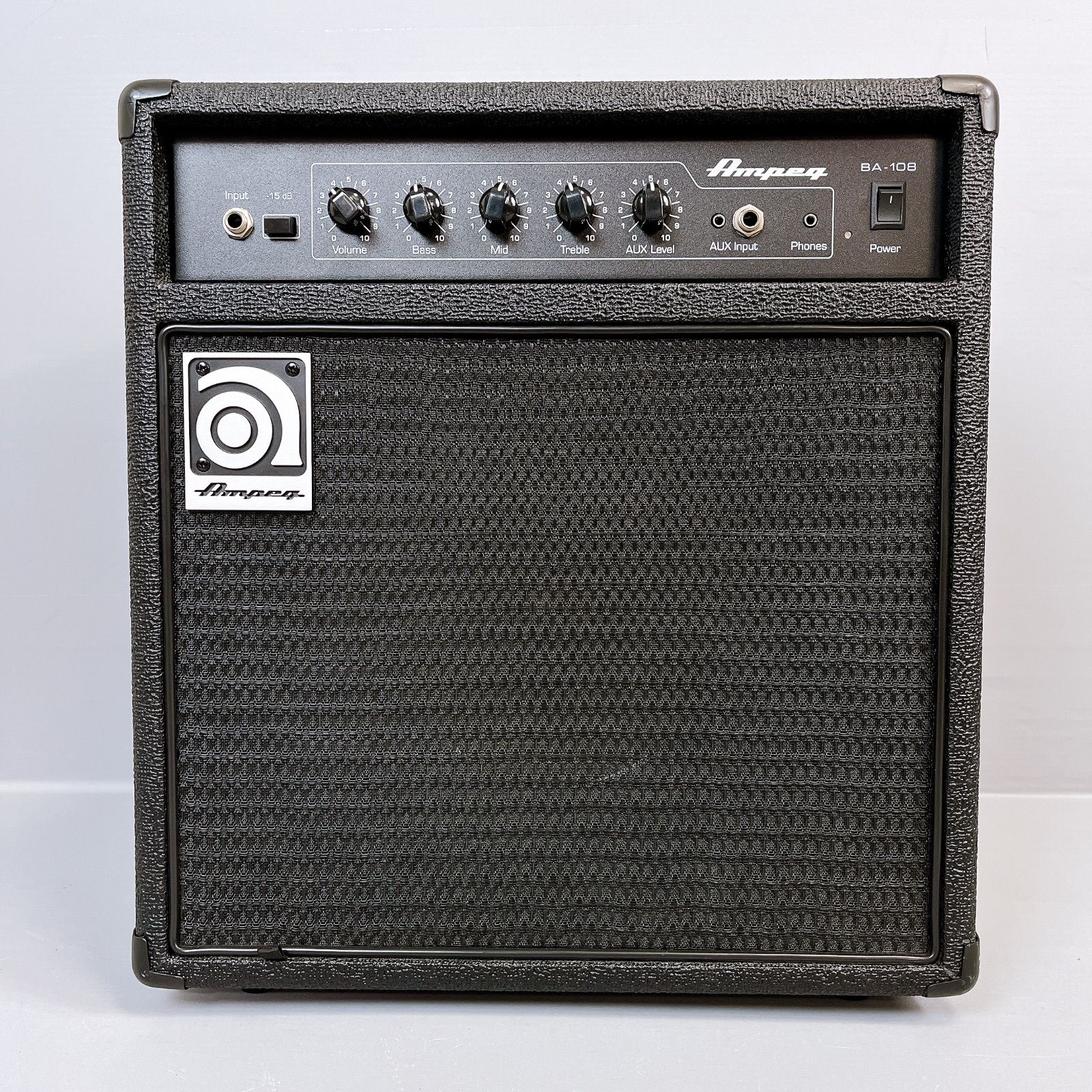 動作品】 AMPEG BA-108 ベースアンプ（美品 Ampeg BA-108 V2