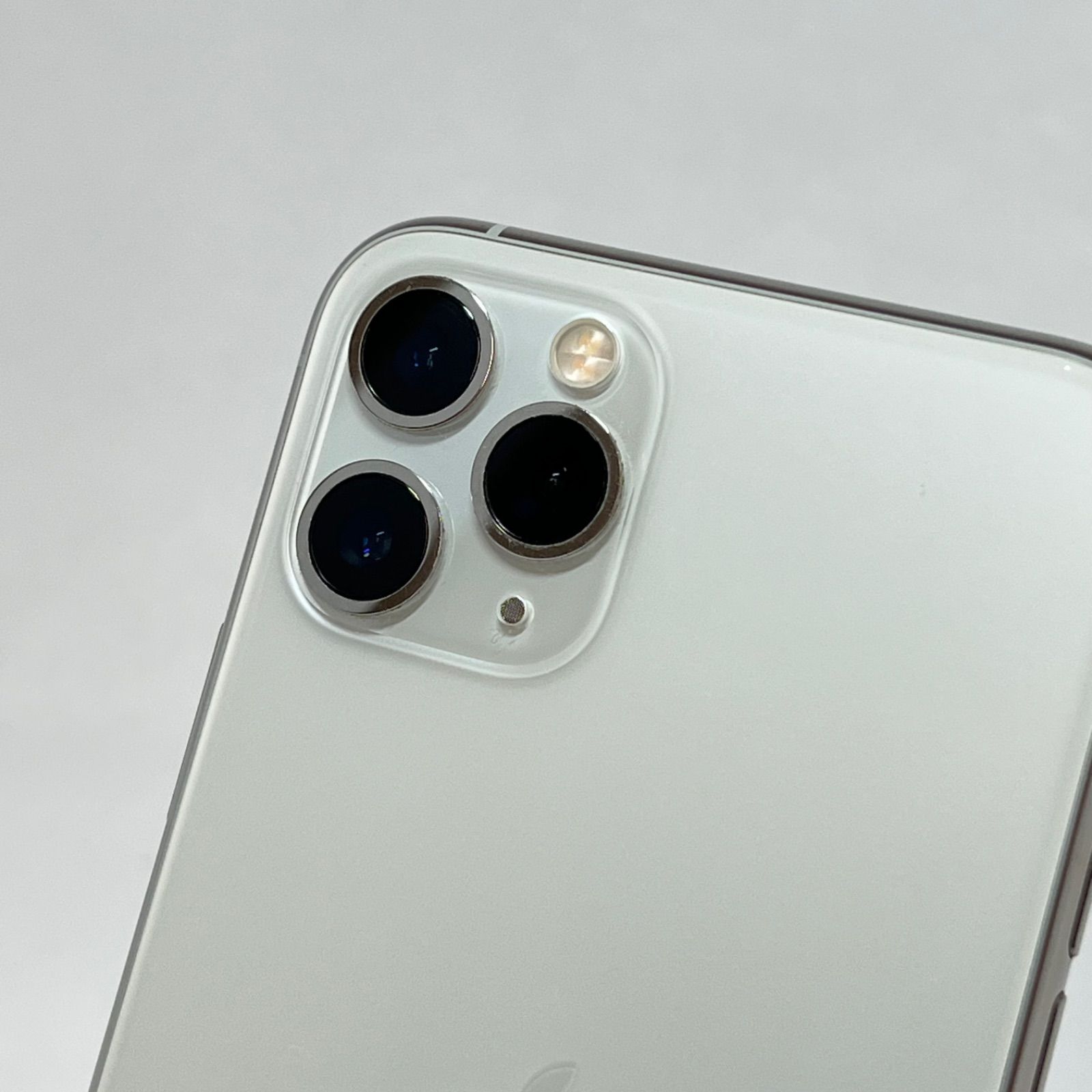 iPhone 11 Pro 256GB SIMフリー Apple 白ロム - メルカリ