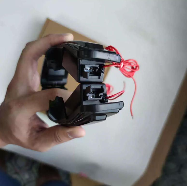 レインミラーウインカースズキレインウォーターウインカー 二匹です