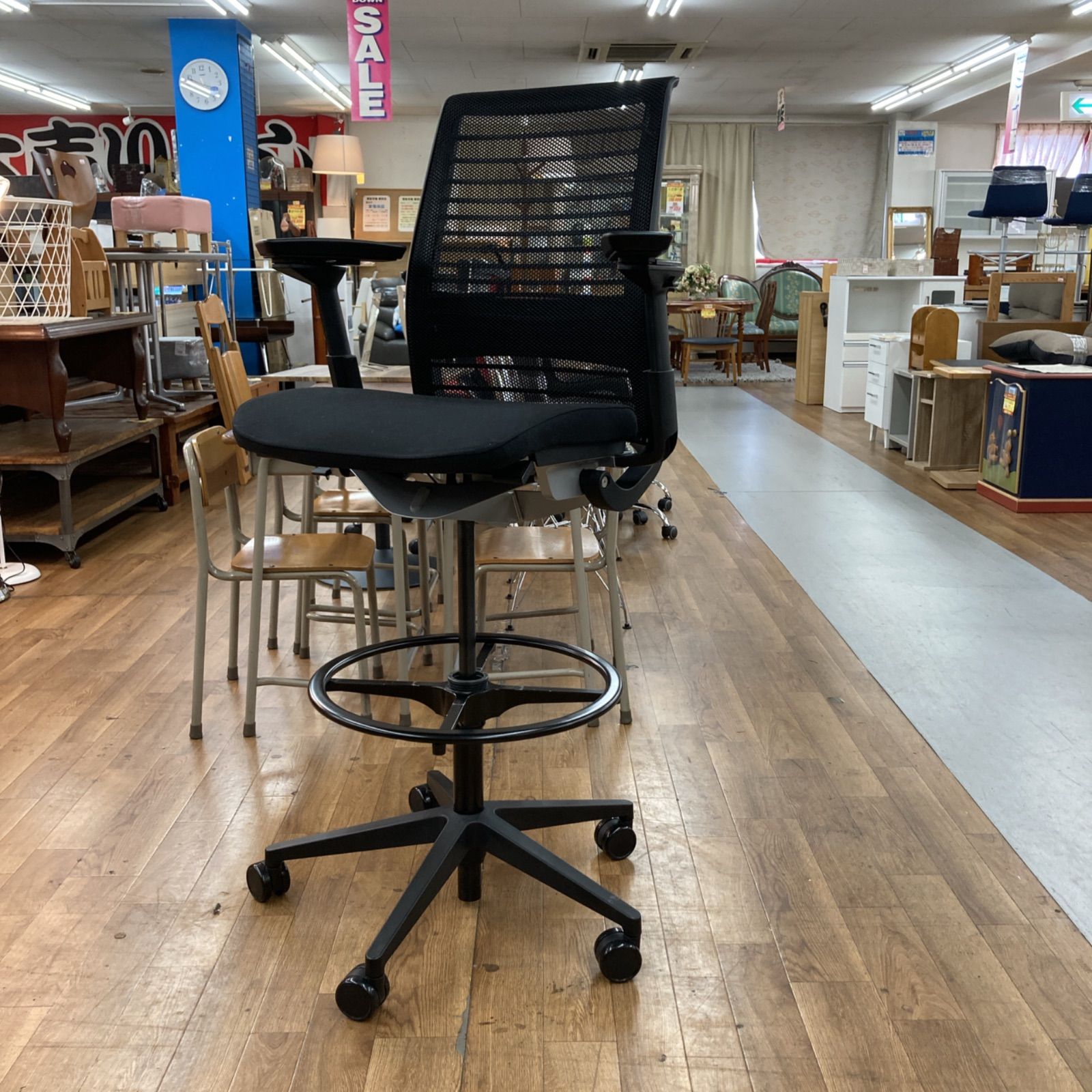 名古屋市近郊送料設置無料 S714 スティールケース steelcase p465 work 2 オフィスチェア 高さ111-135cm
