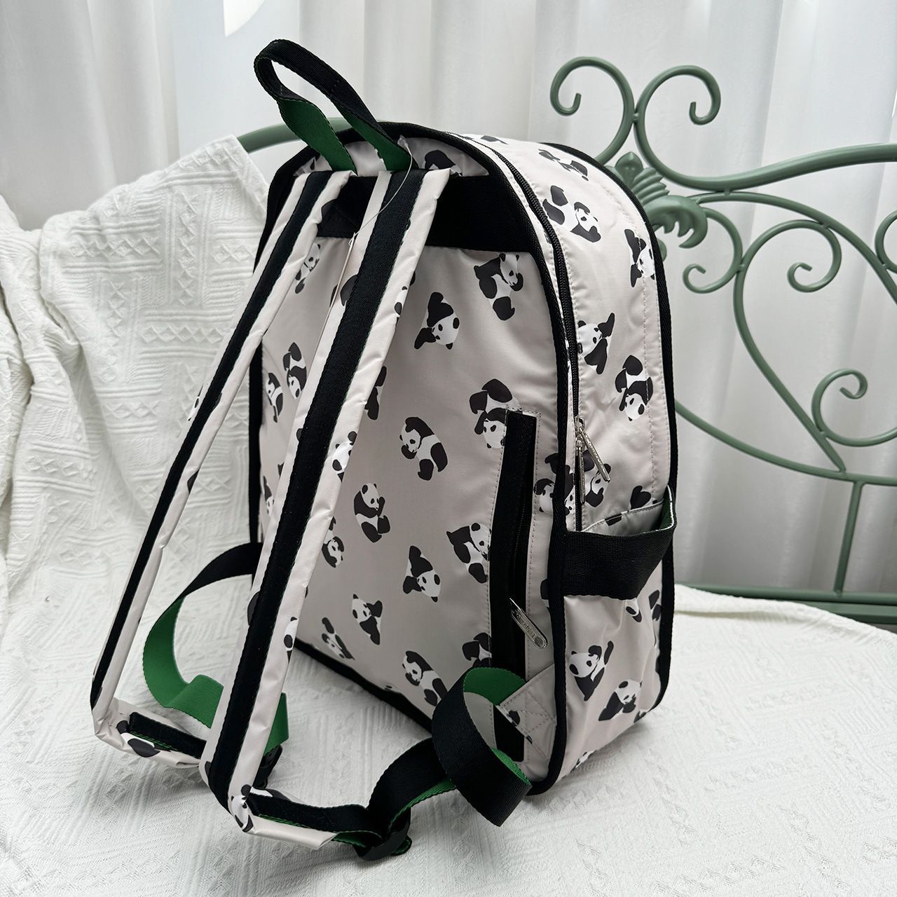 LeSportsac レスポートサックリュックサック リュックバッグ バック 