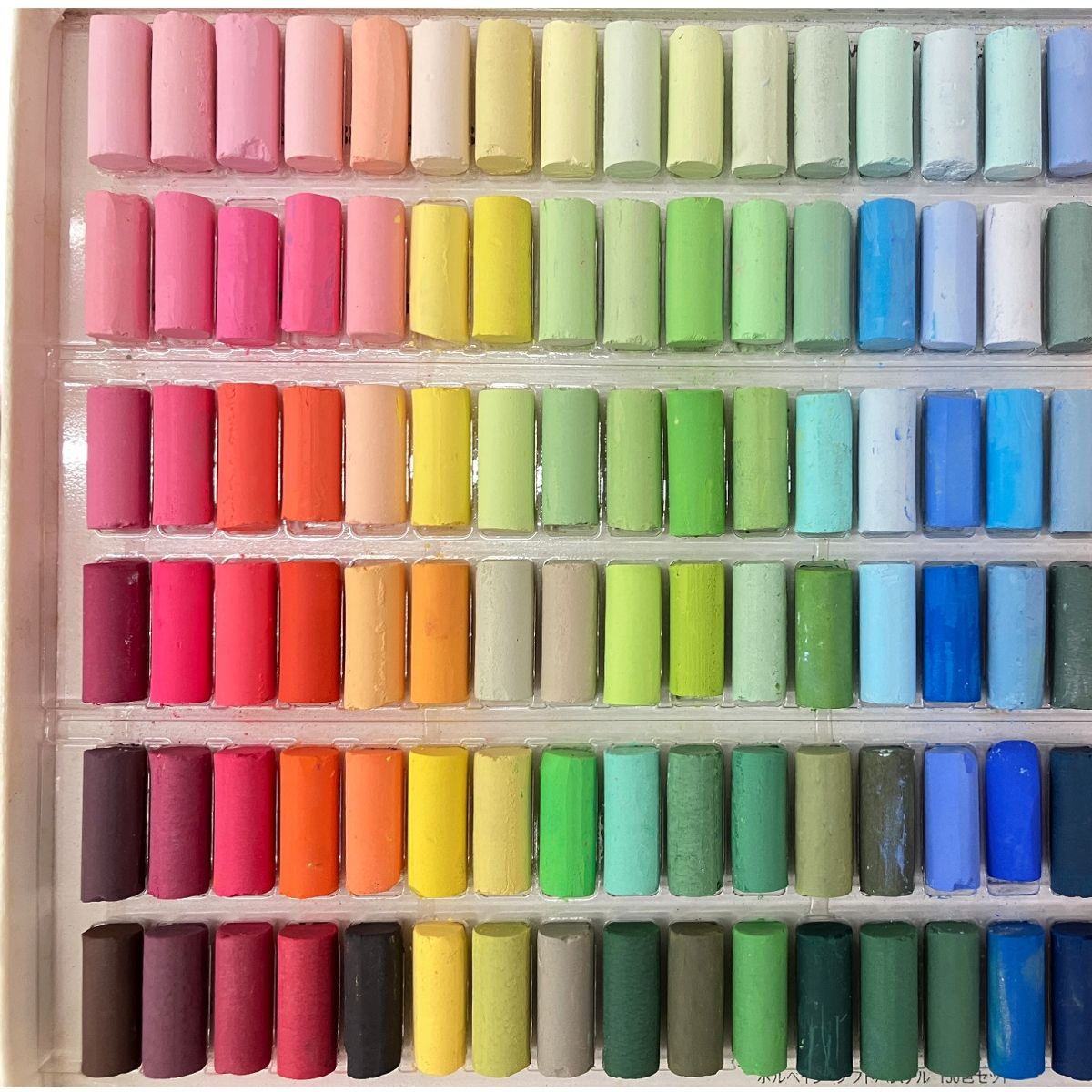 【未使用品】ホルベイン ソフトパステル 150色セット ホルベイン】ホルベイン アーチストソフトパステル セットの通販