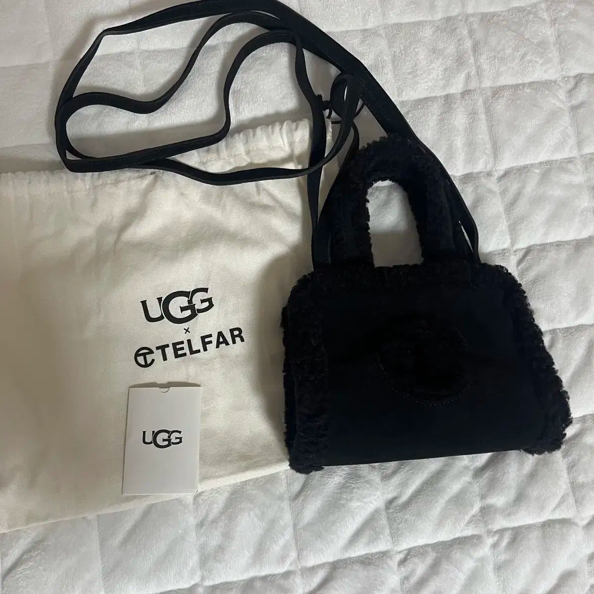 UGG アグ Telfa テルファー スモールバッグ クロスバッグ