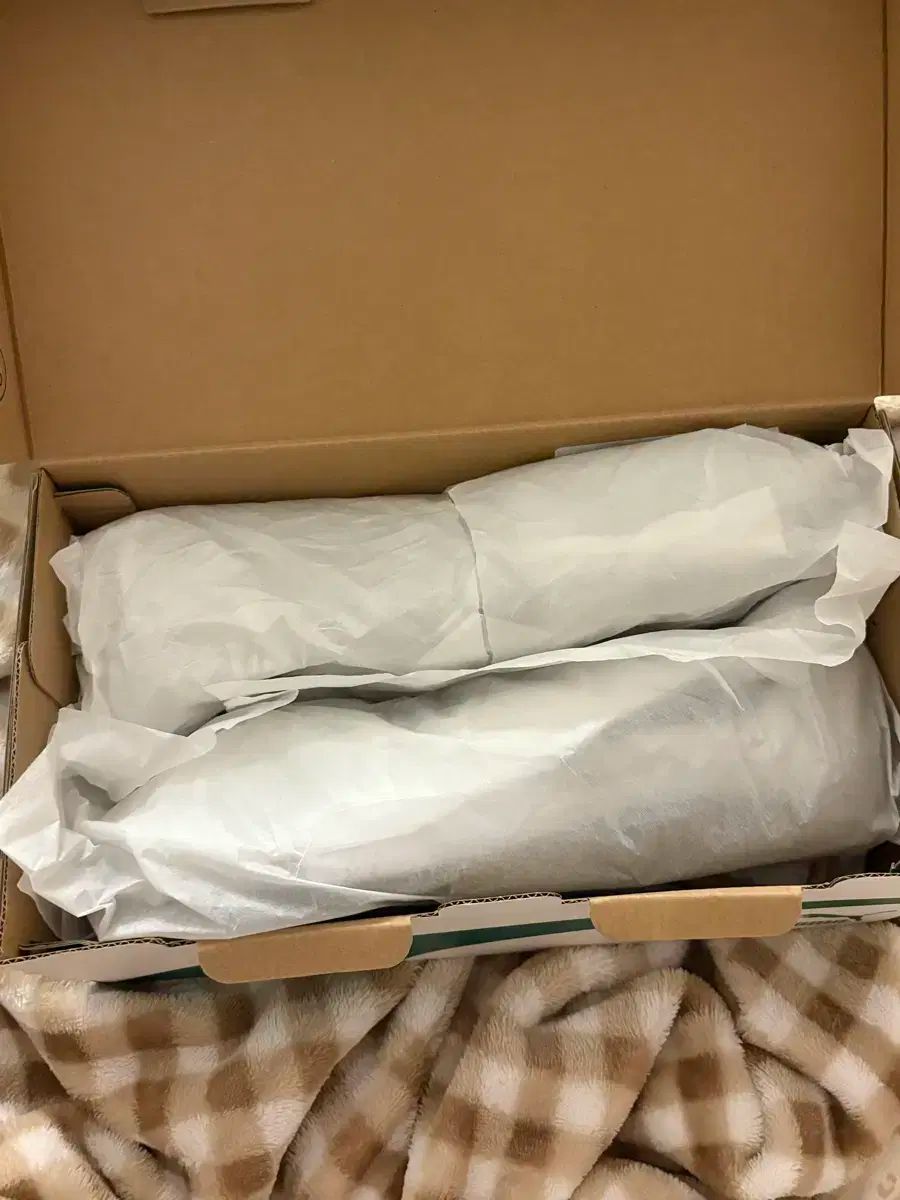 メタリック シルバー