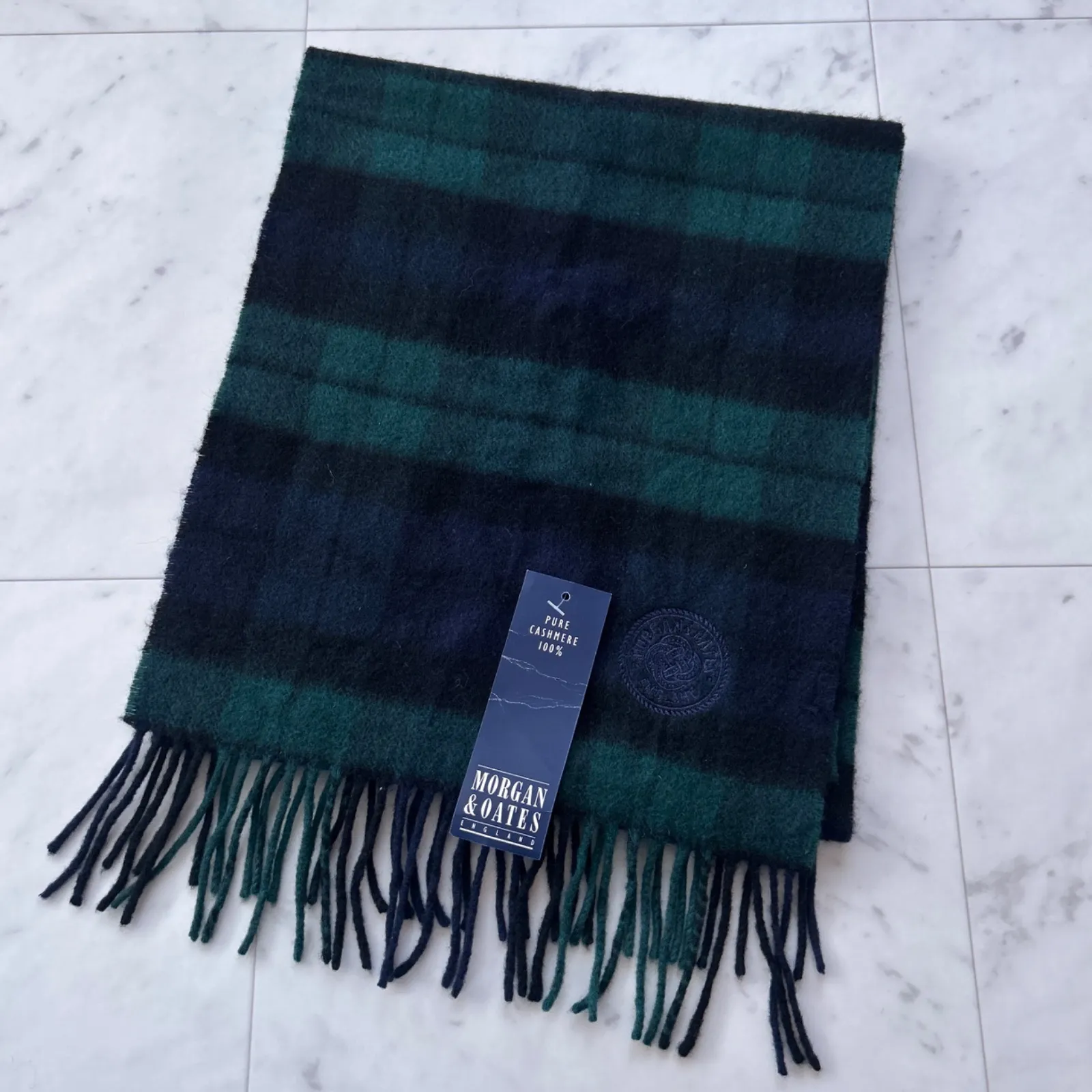 MORGAN &OATES モーガン＆オーツ ネイビー＆赤チェックストール MORGAN &OATES モーガン＆オーツ ネイビー＆赤チェックストール MORGAN