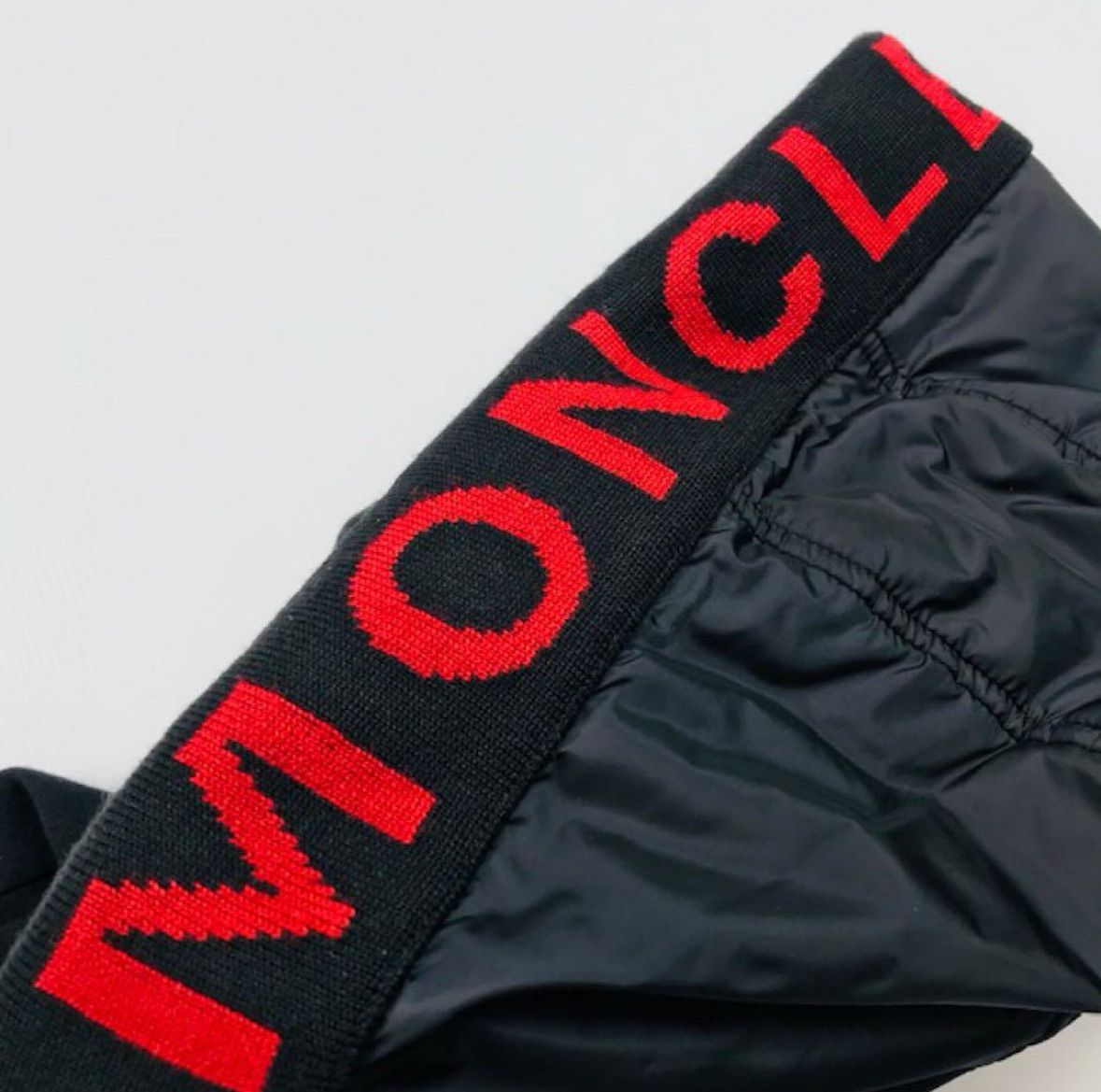 良品☆MONCLER・モンクレール MAGLIA メンズ ワッペン付 フード