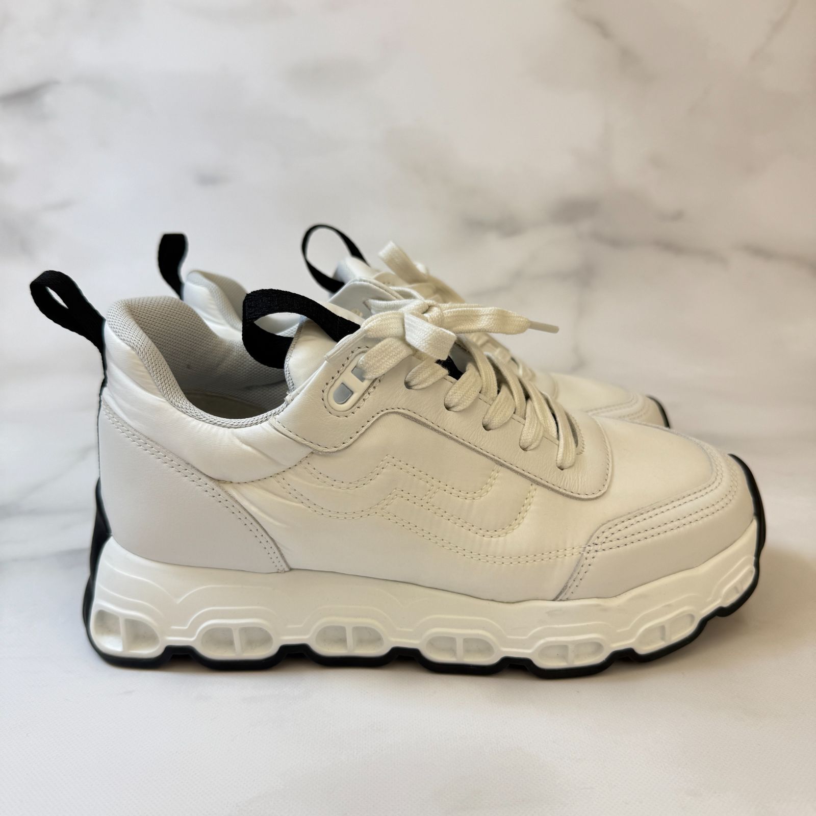 エルメス　インパルス　37、5 HERMES - 大人気❗️エルメス Hermes スニーカー 《インパルス